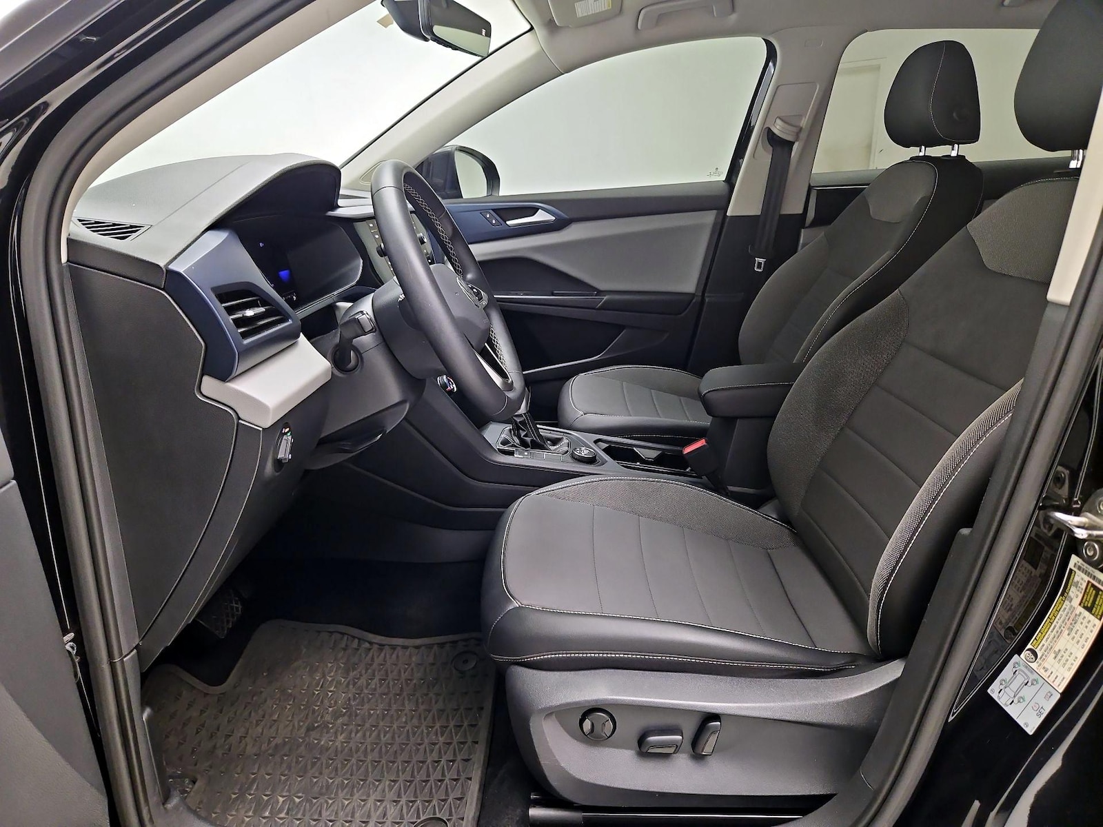 2022 Volkswagen Taos SE - Photo 12
