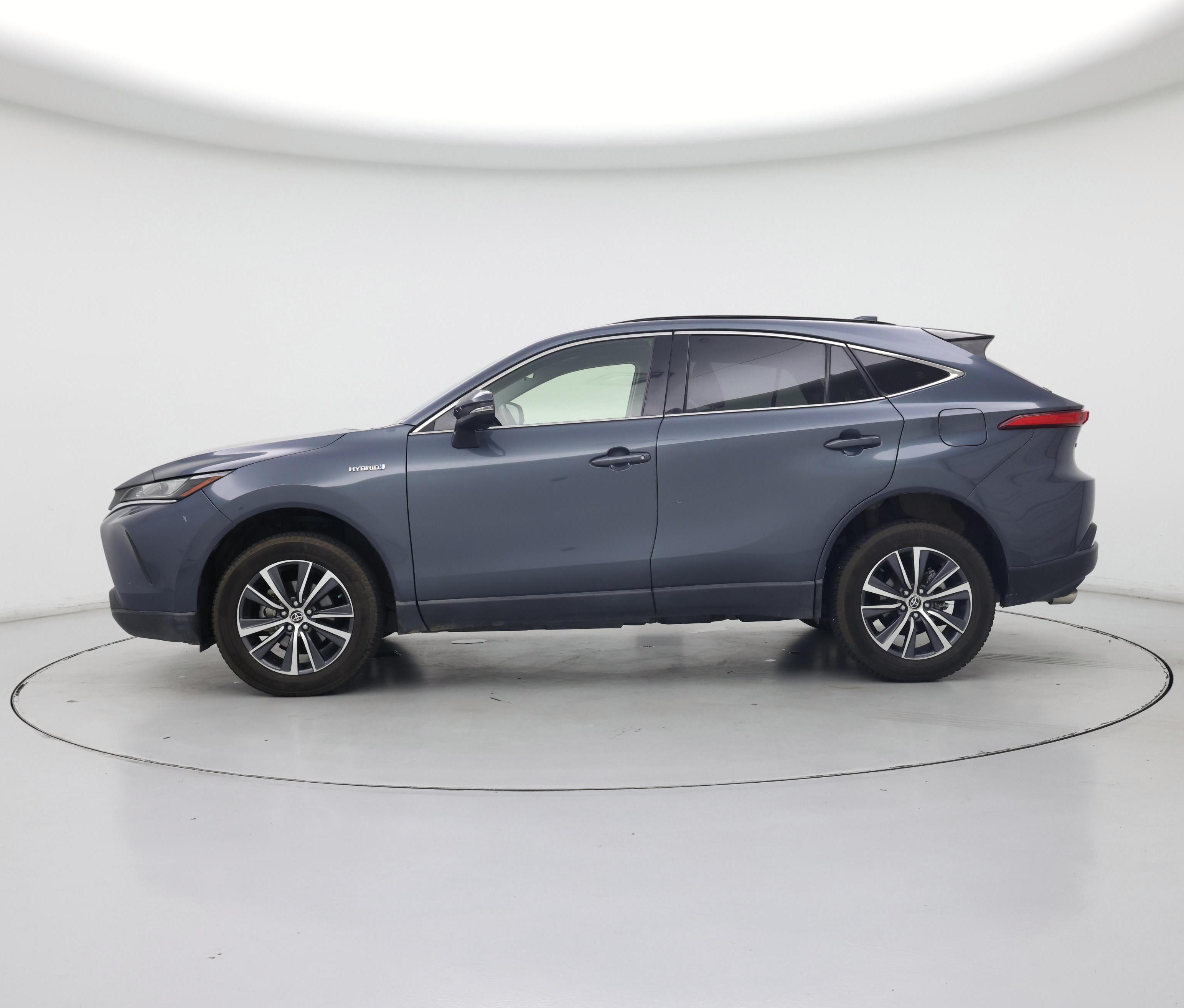 Thumbnail: 2021 Toyota Venza - 3