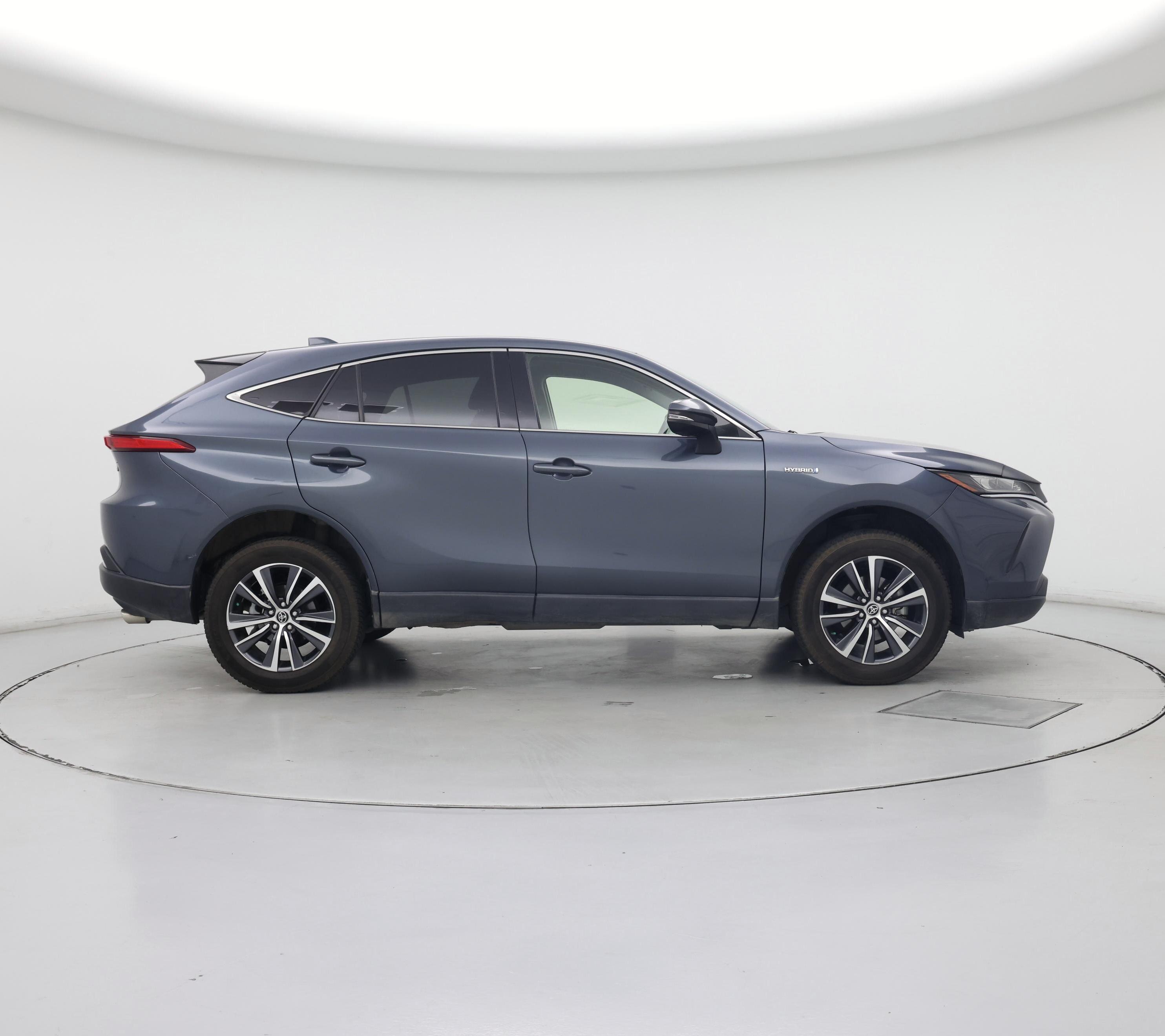Thumbnail: 2021 Toyota Venza - 7