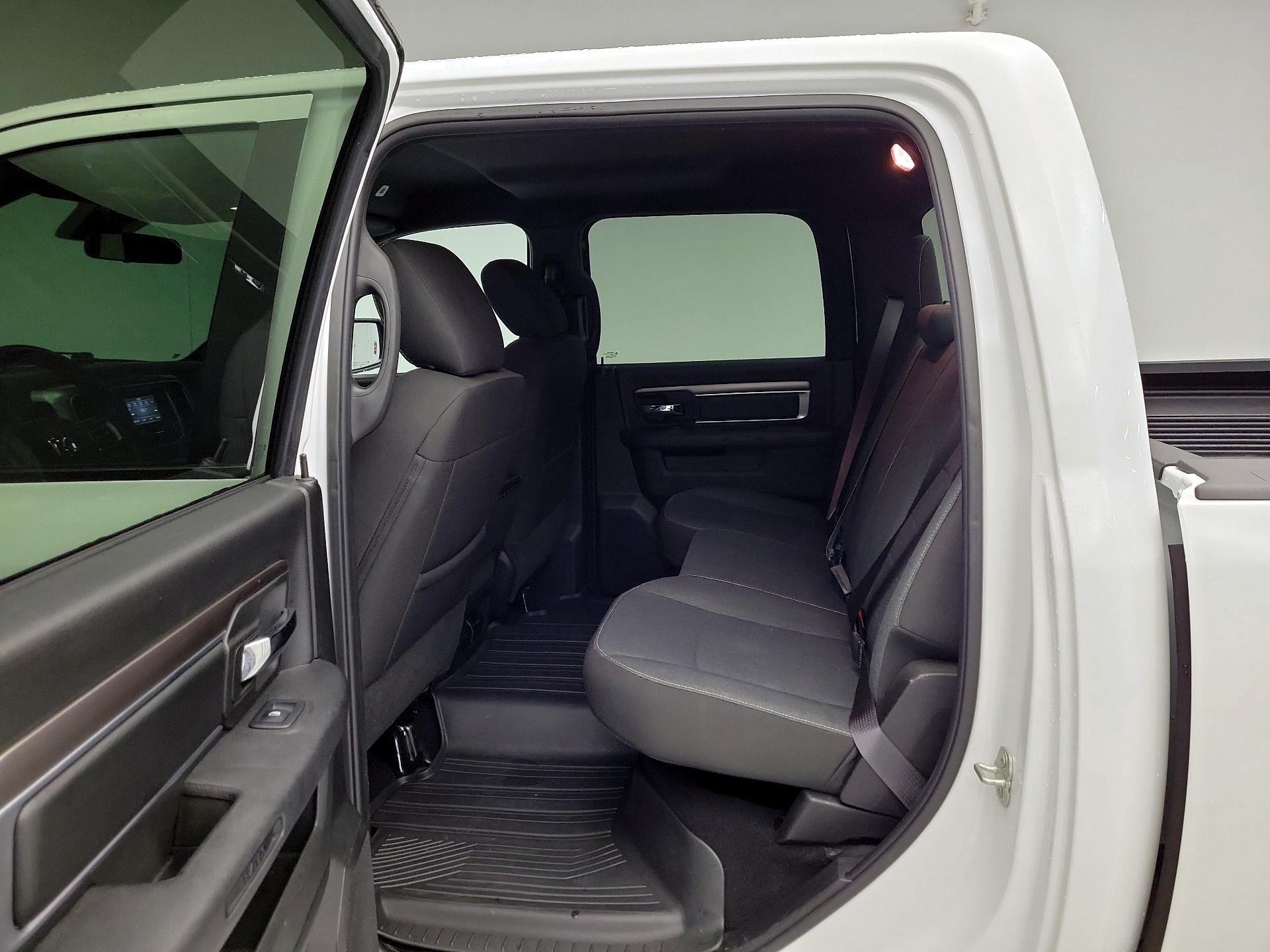 Thumbnail: 2024 RAM 1500 Classic - 18