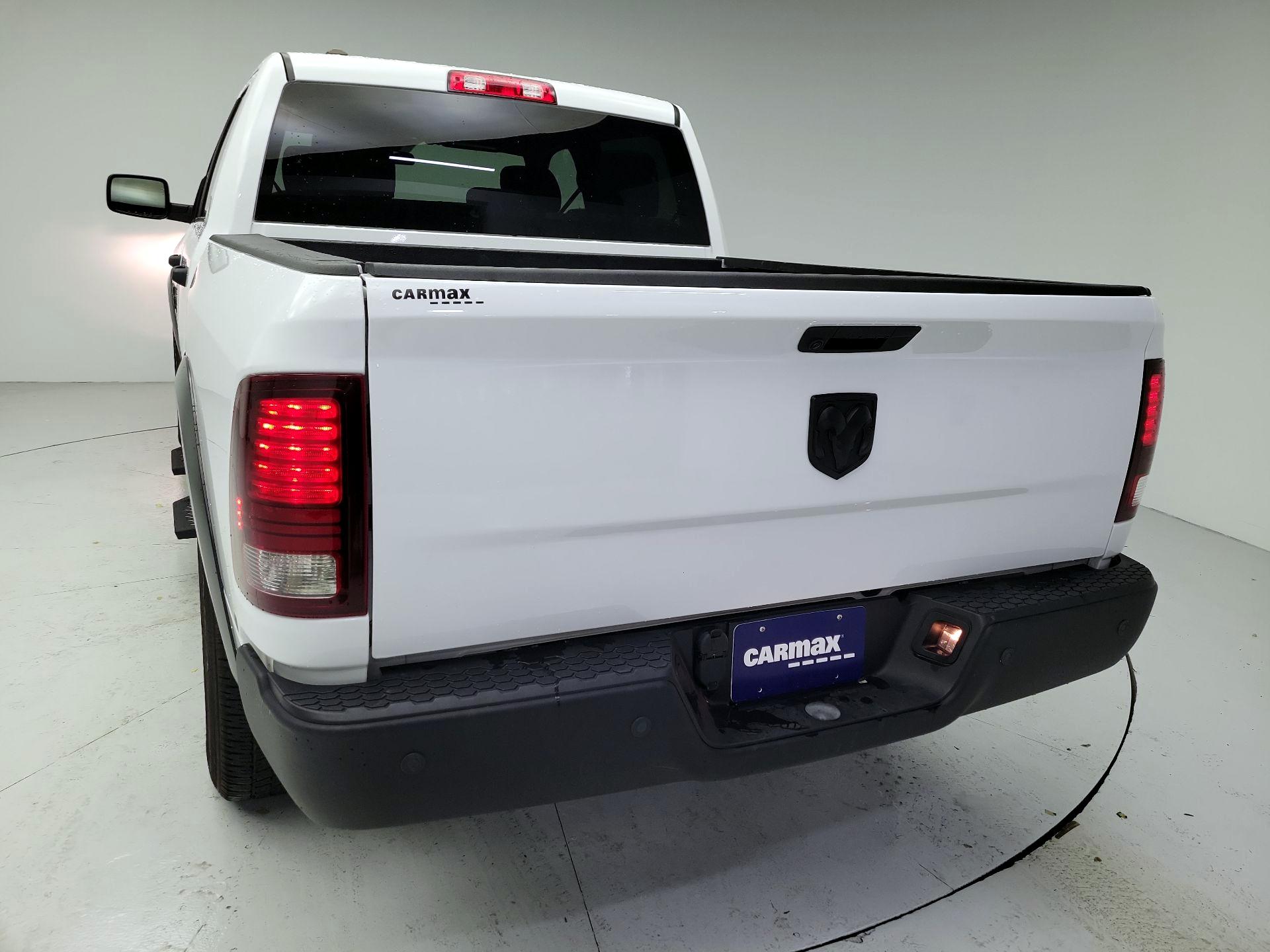 Thumbnail: 2024 RAM 1500 Classic - 19