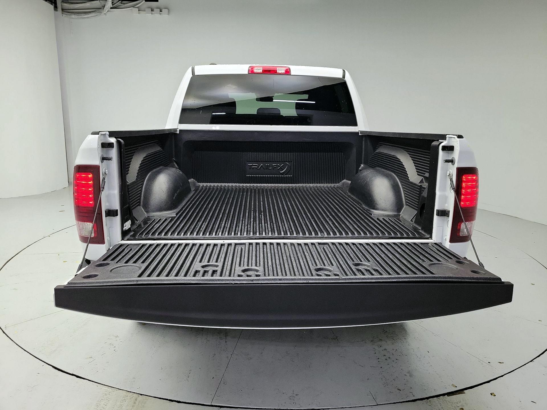 Thumbnail: 2024 RAM 1500 Classic - 20