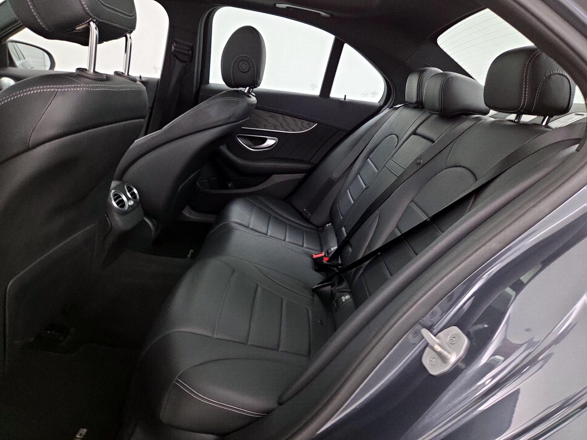Thumbnail: 2016 Mercedes-Benz C-Class - 20