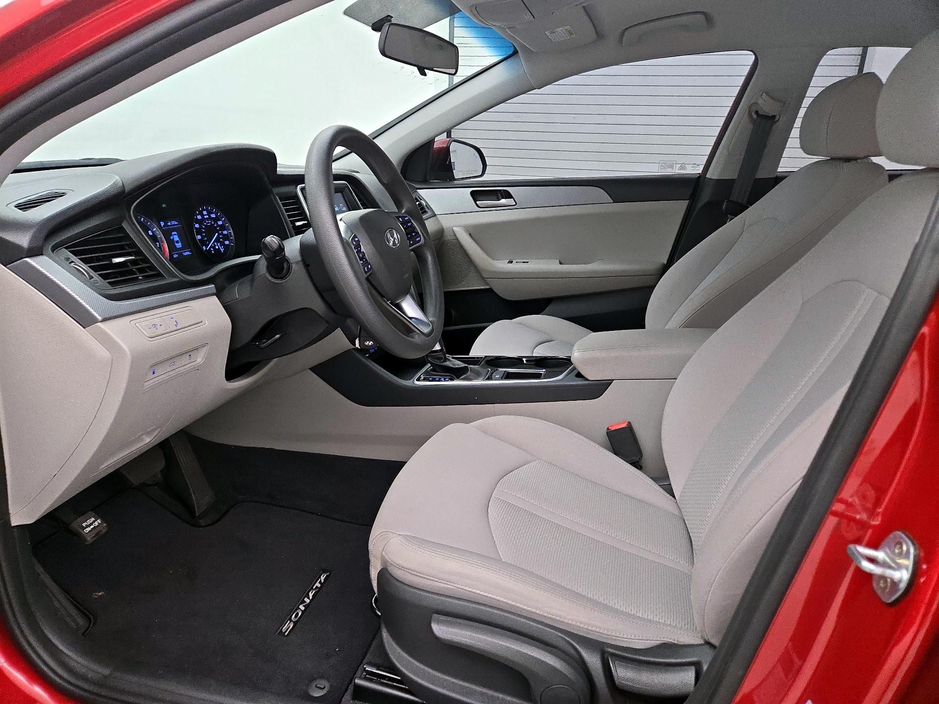 Thumbnail: 2019 Hyundai Sonata - 11