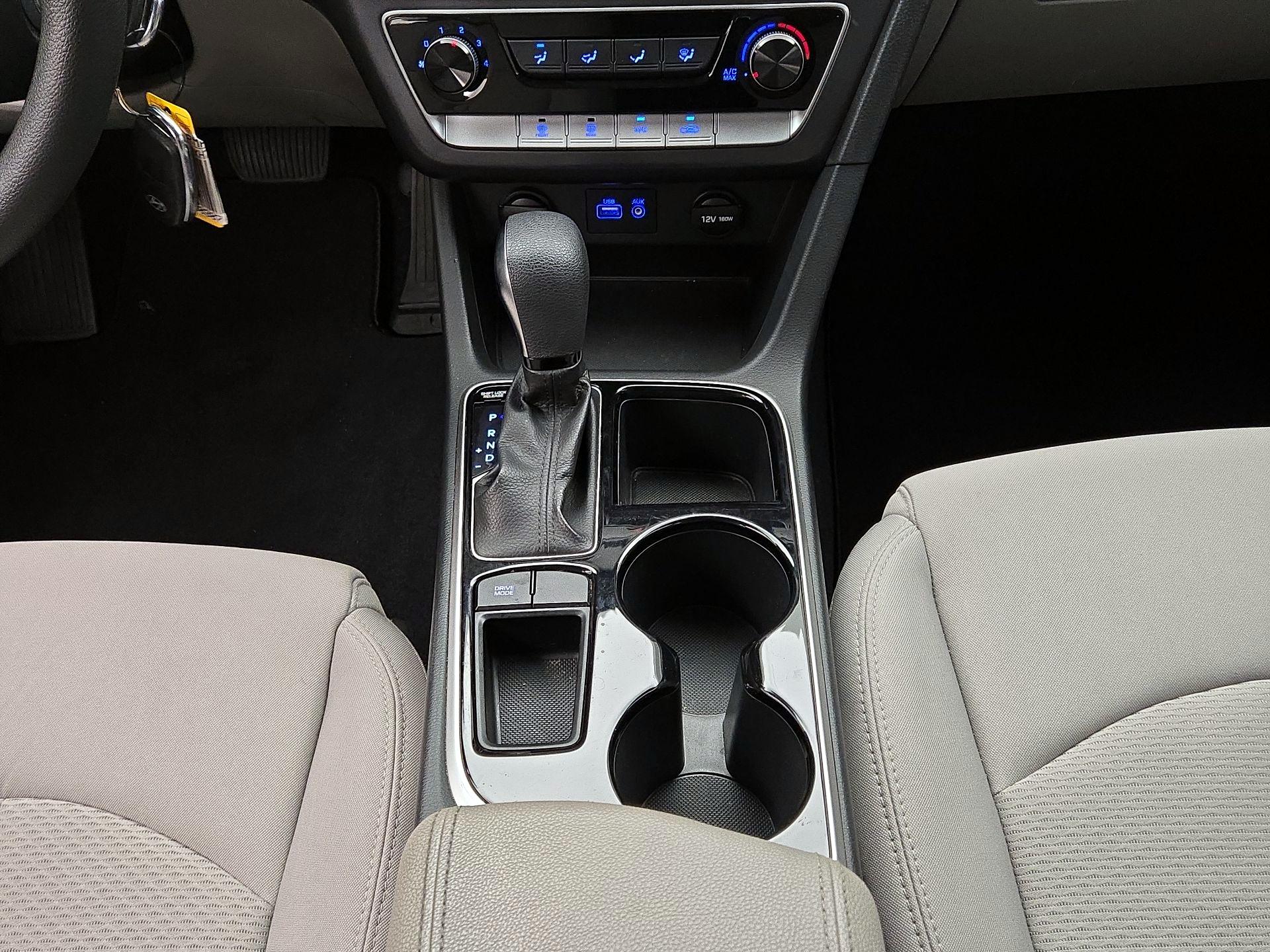 Thumbnail: 2019 Hyundai Sonata - 17