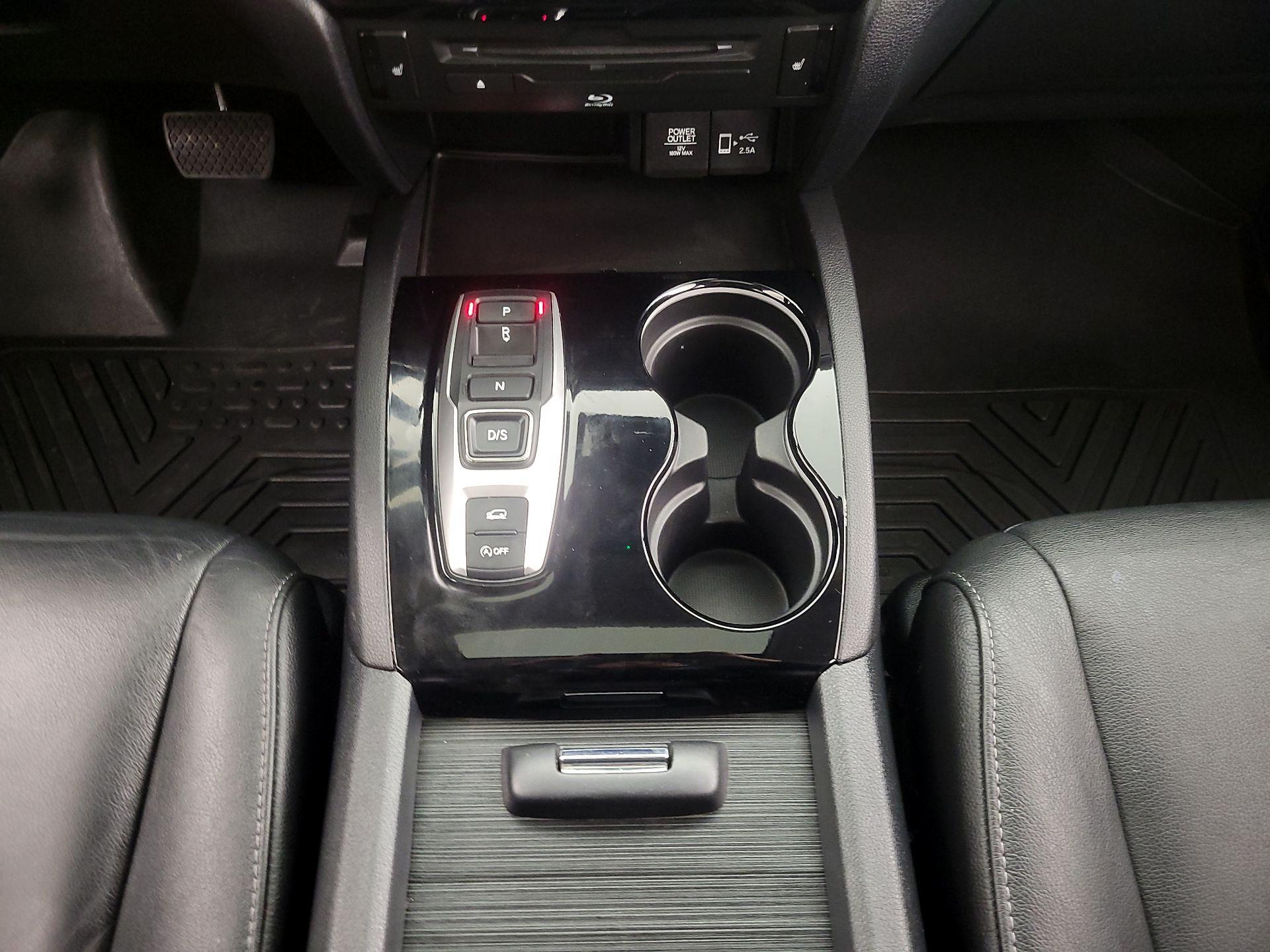 Thumbnail: 2020 Honda Pilot - 18