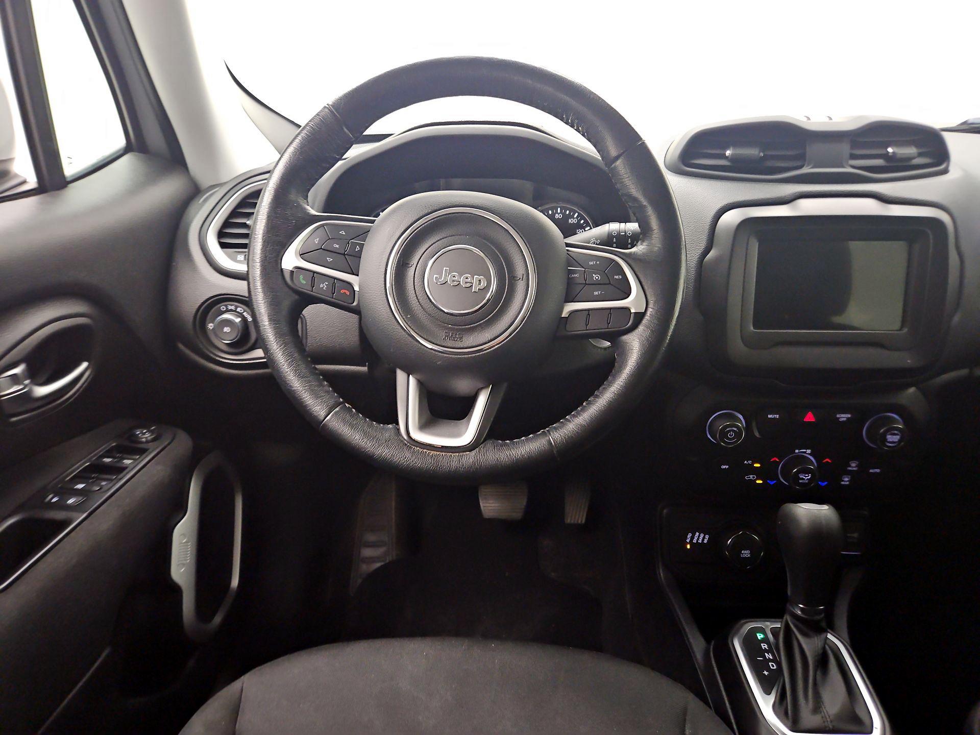 Thumbnail: 2020 Jeep Renegade - 14