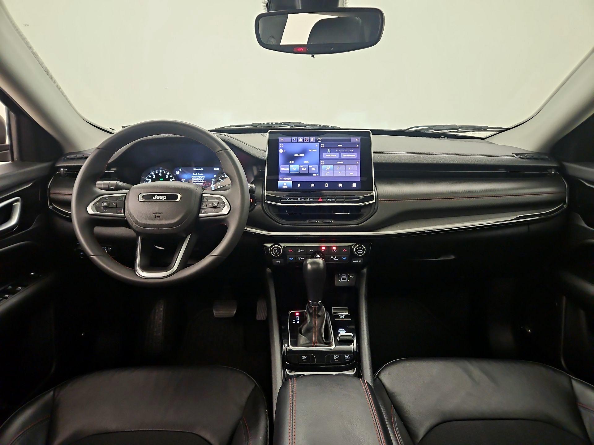 Thumbnail: 2022 Jeep Compass - 9