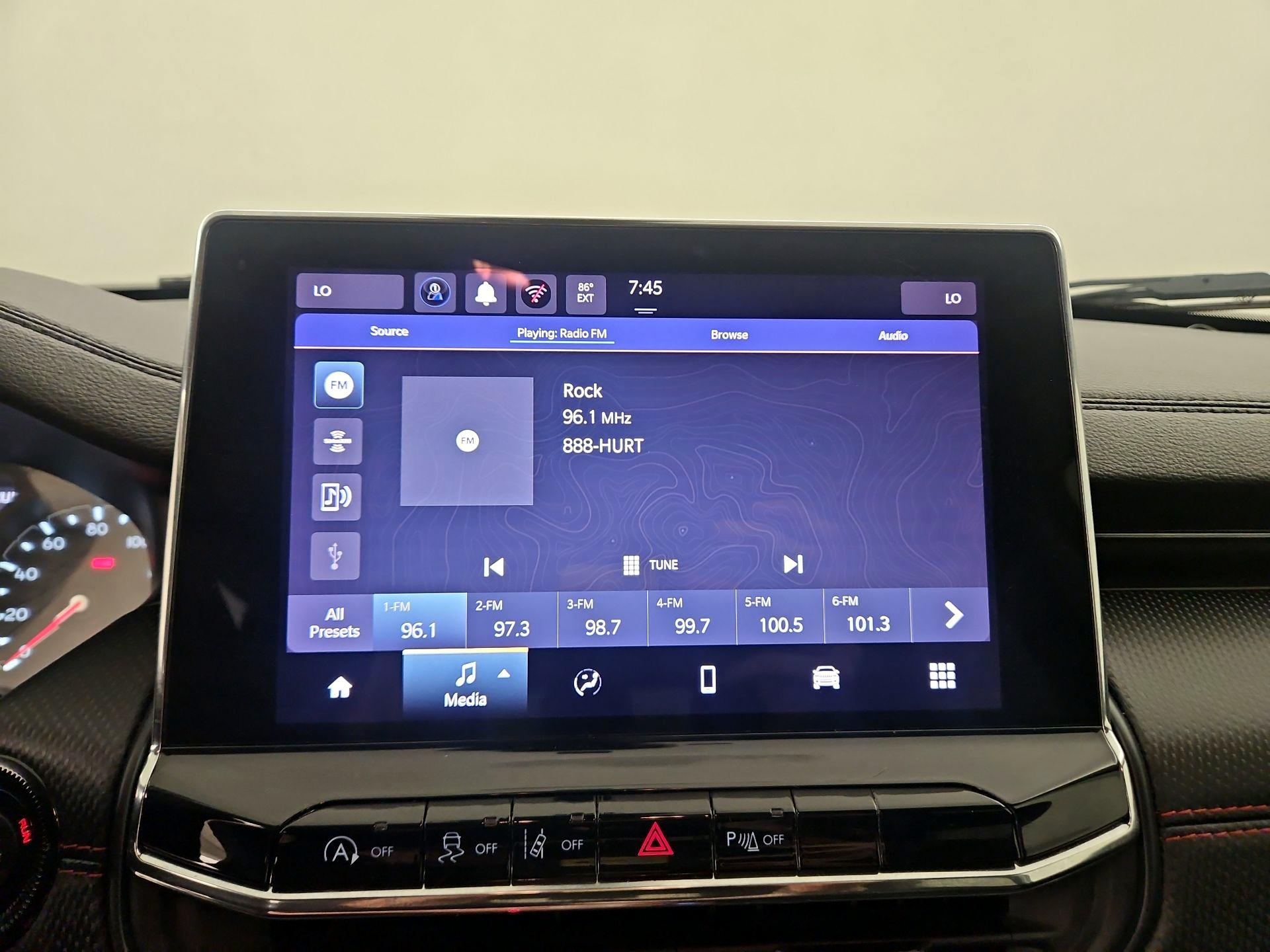 Thumbnail: 2022 Jeep Compass - 15