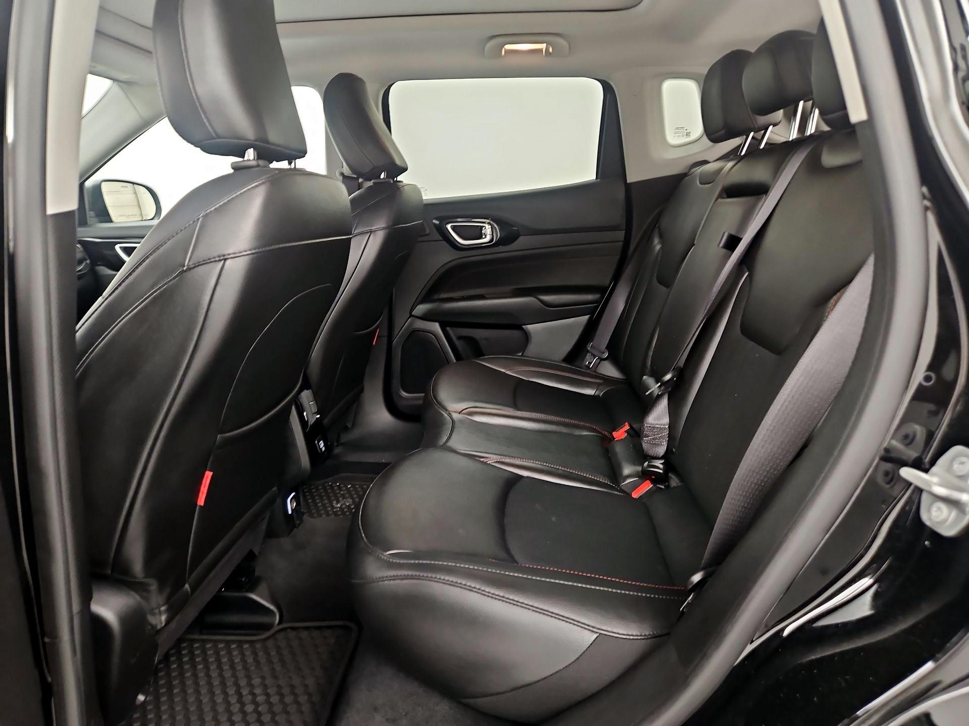 Thumbnail: 2022 Jeep Compass - 20