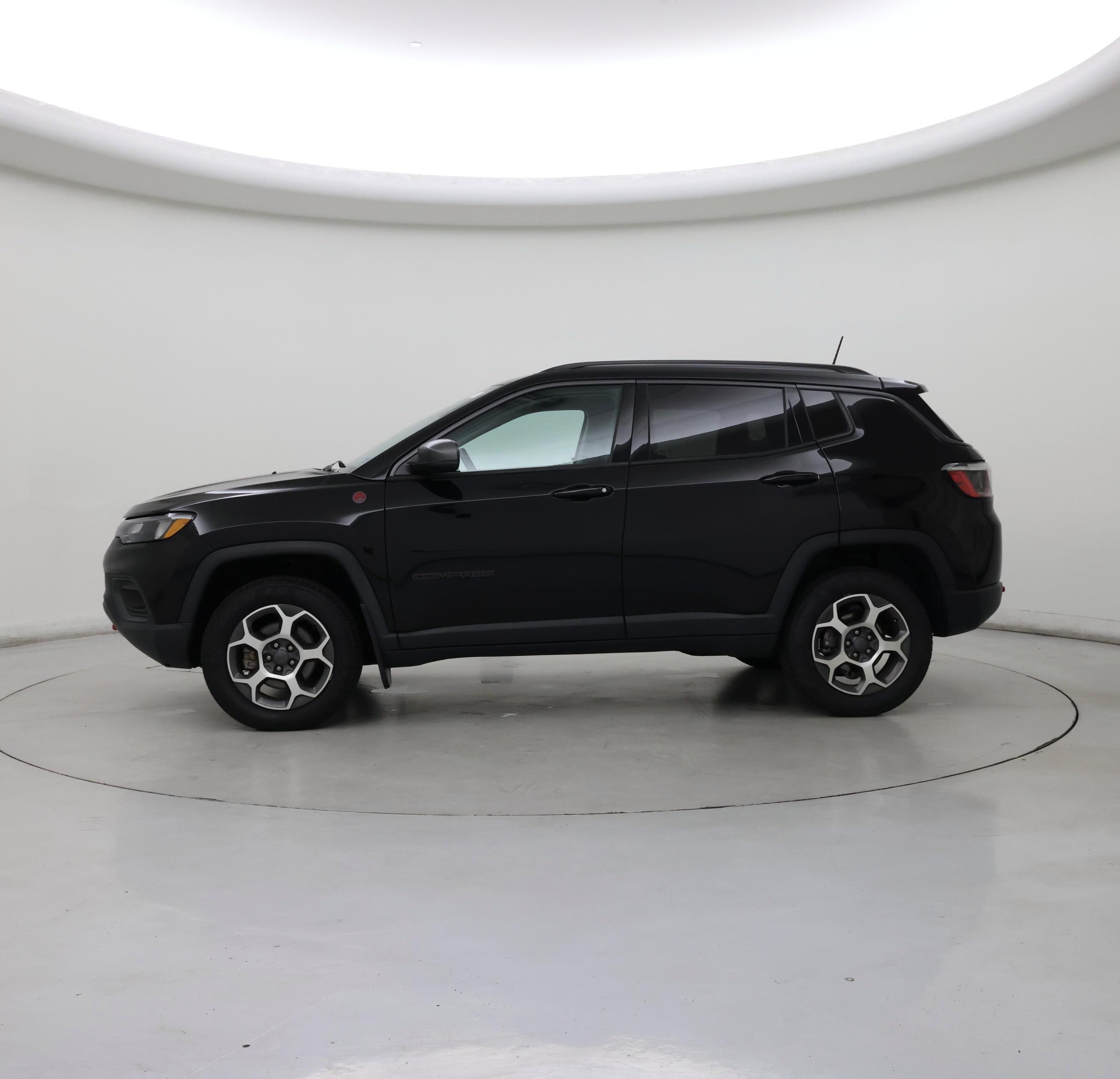 Thumbnail: 2022 Jeep Compass - 3