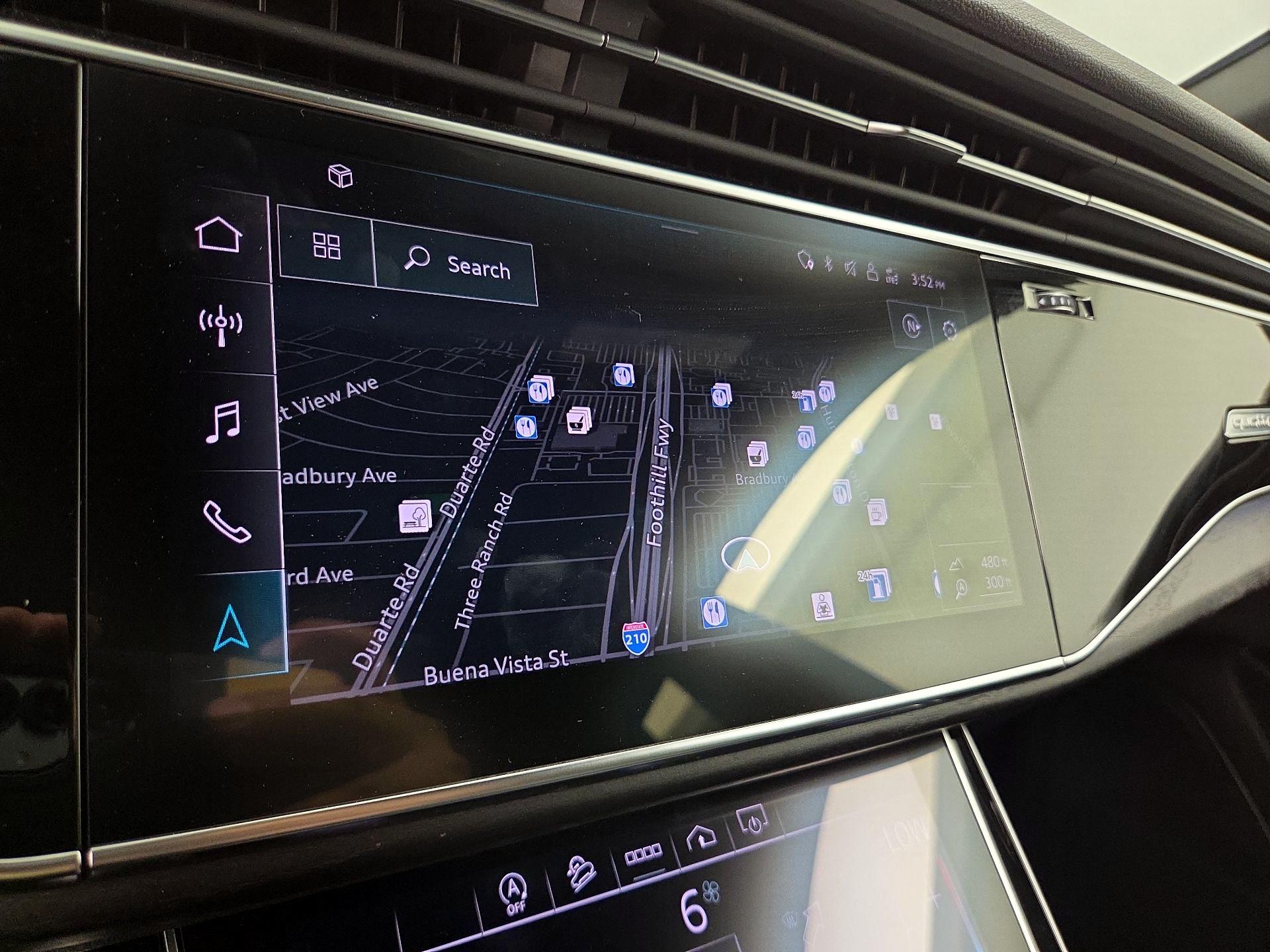 Thumbnail: 2021 Audi Q8 - 14