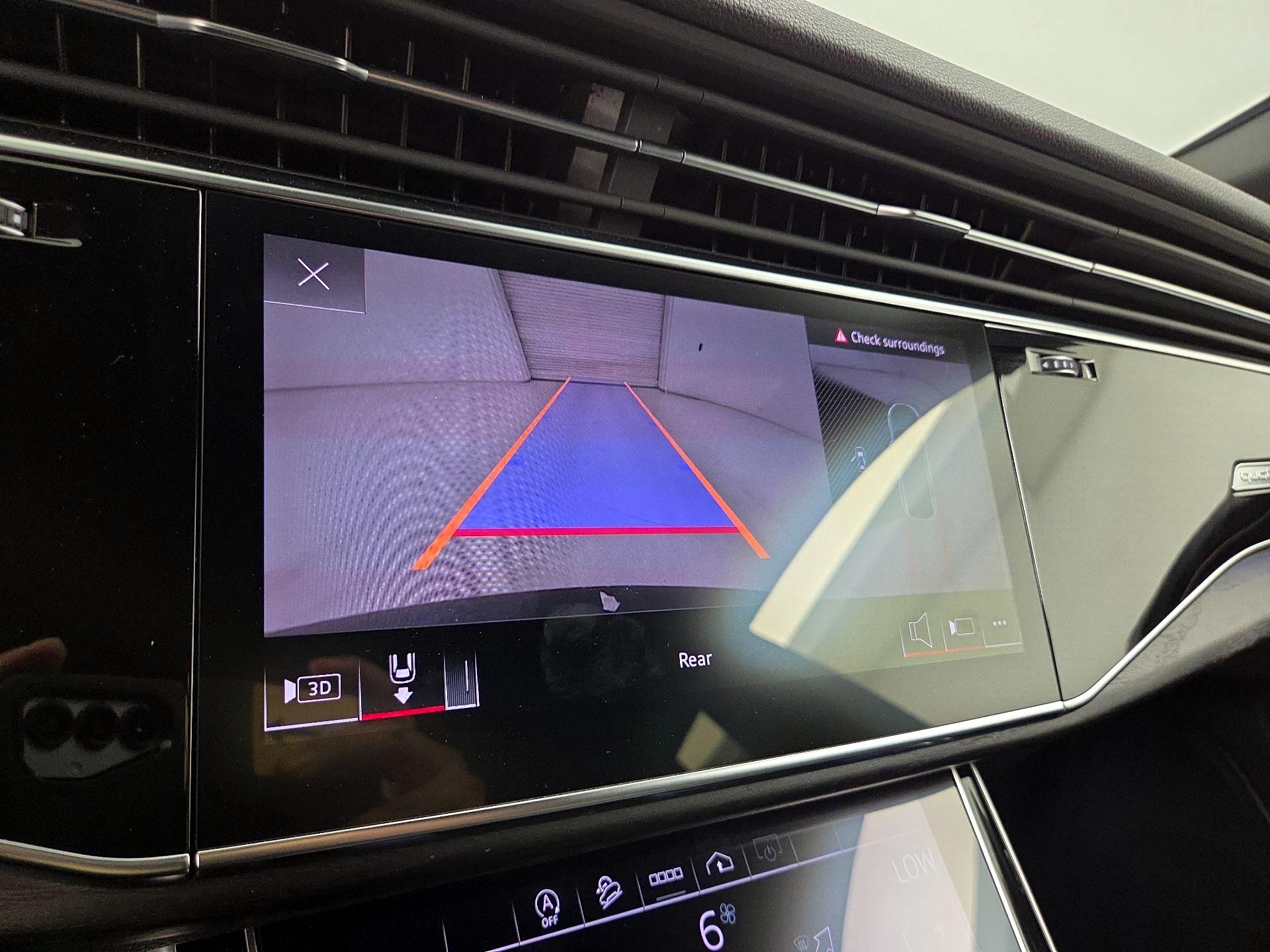 Thumbnail: 2021 Audi Q8 - 15