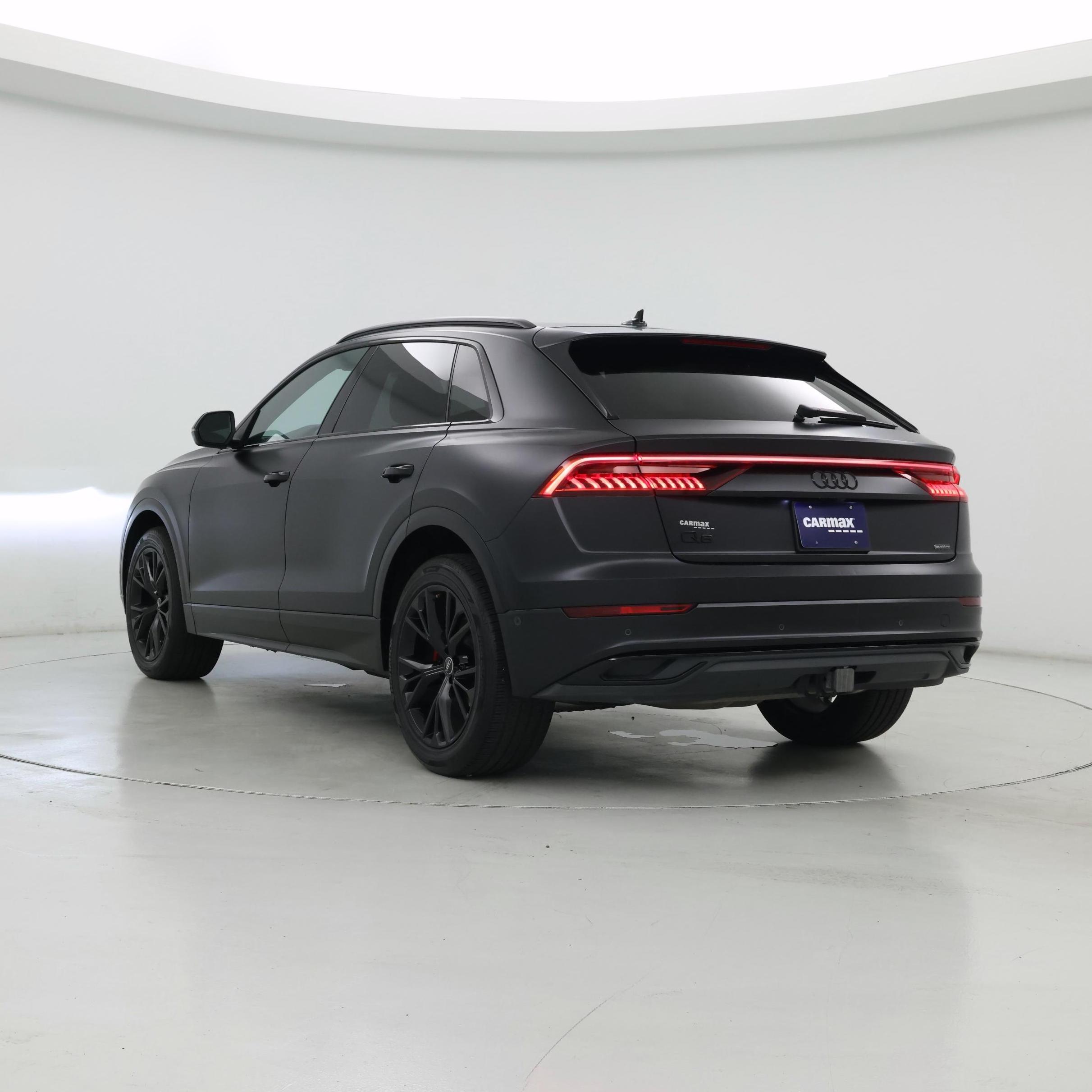 Thumbnail: 2021 Audi Q8 - 2