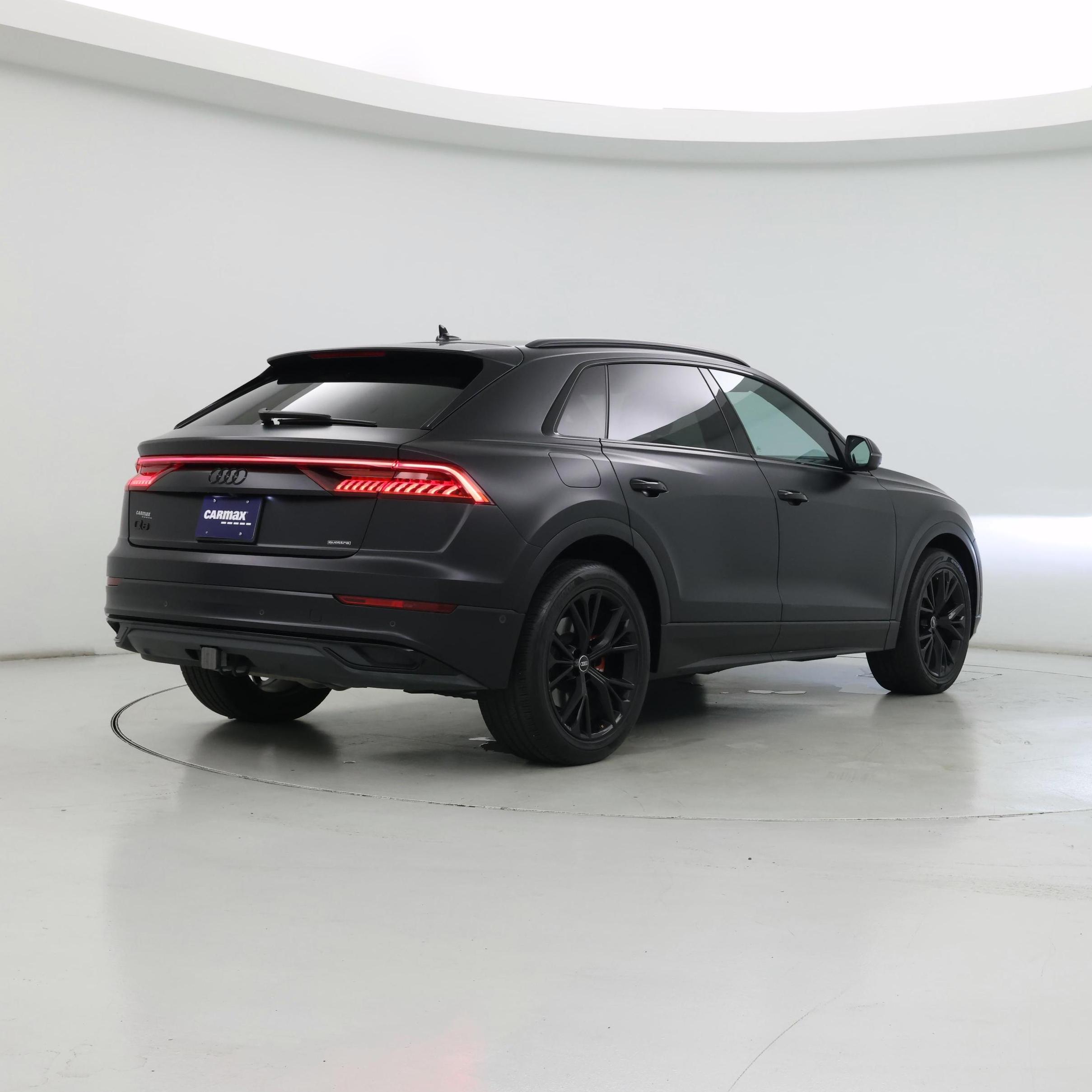 Thumbnail: 2021 Audi Q8 - 8