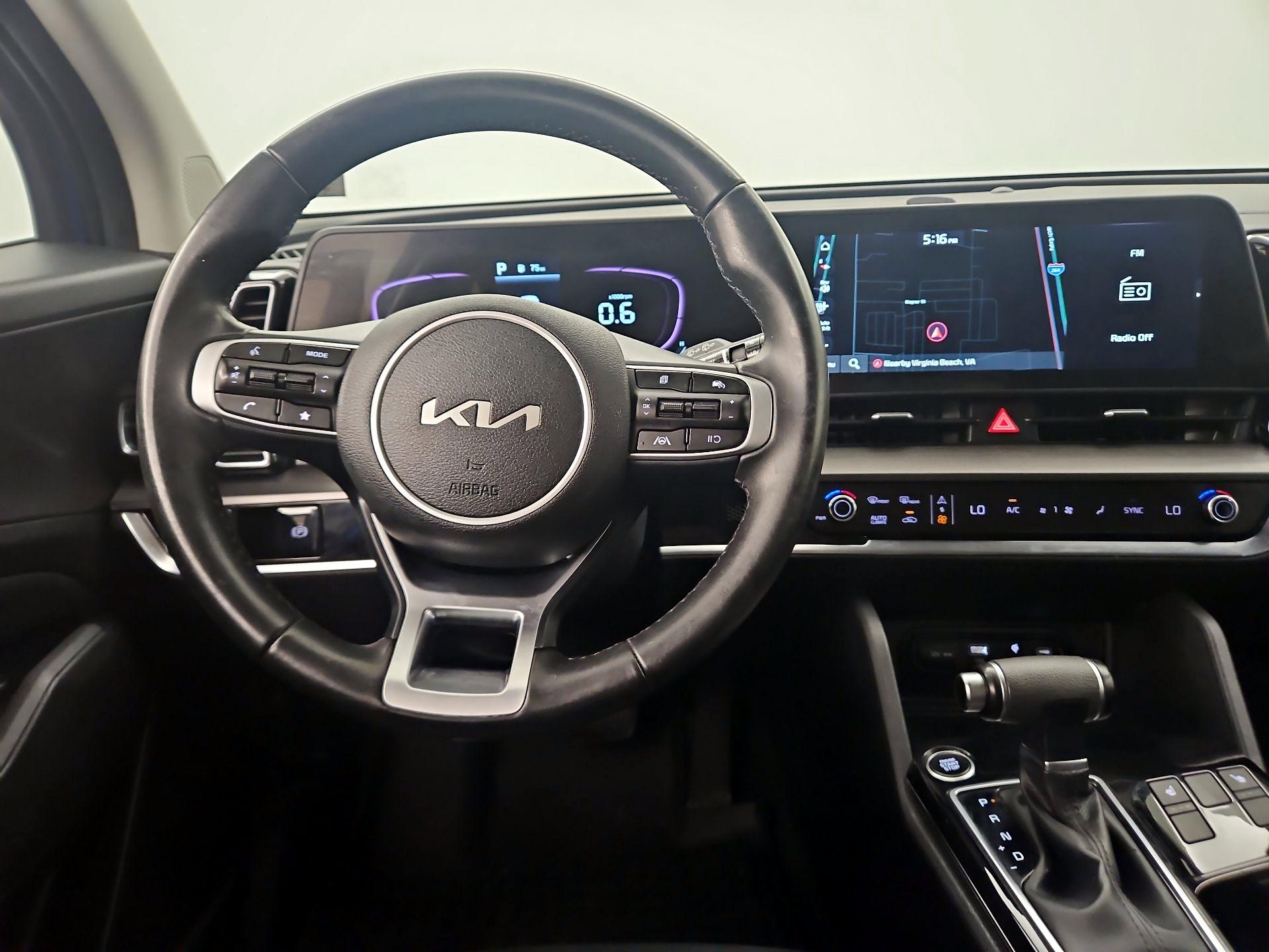 Thumbnail: 2023 Kia Sportage - 10