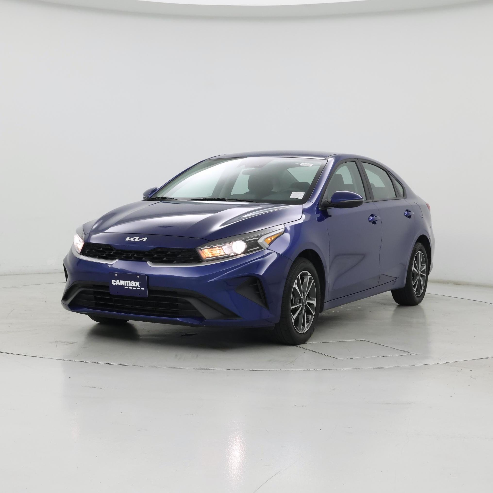 Thumbnail: 2024 Kia Forte - 4