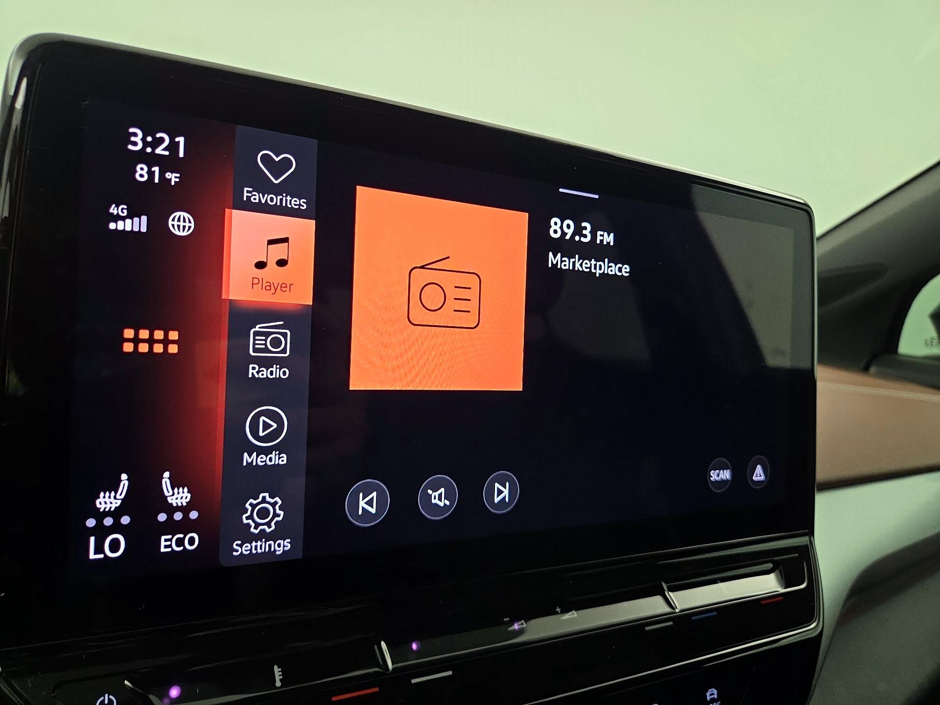 Thumbnail: 2021 Volkswagen ID.4 - 16