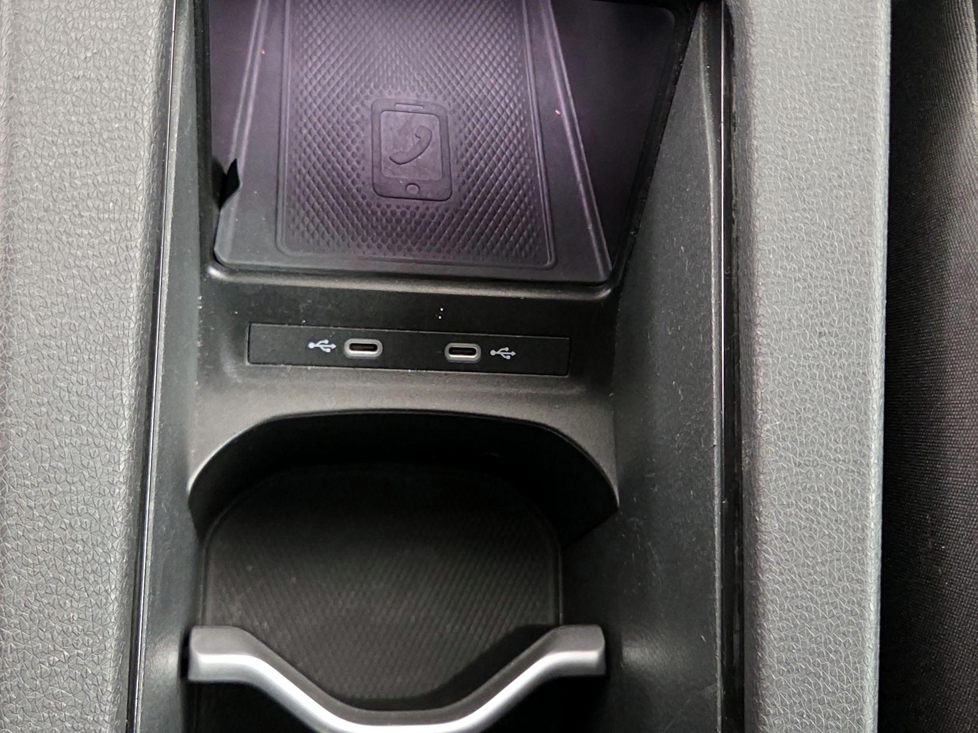 Thumbnail: 2021 Volkswagen ID.4 - 19