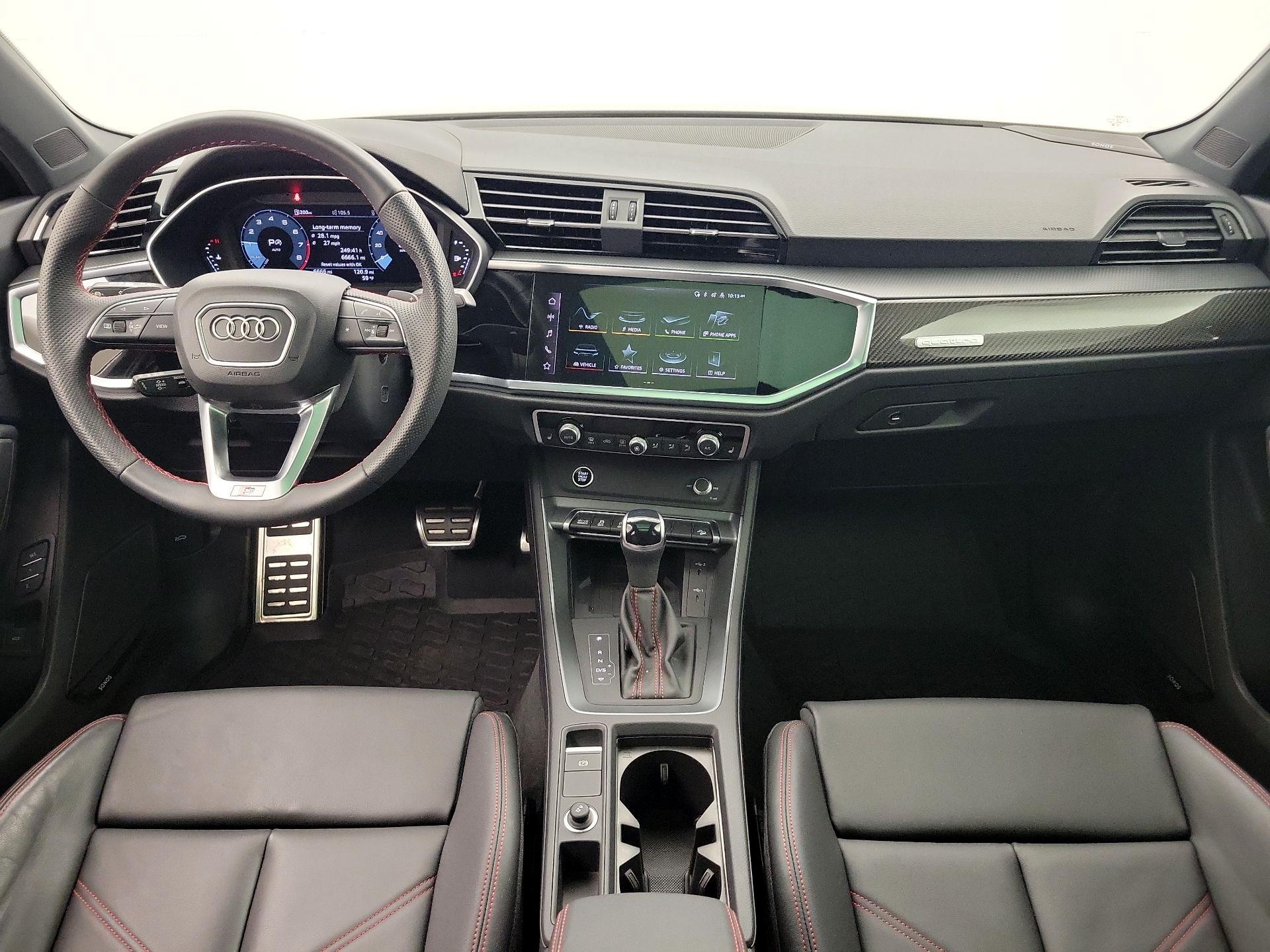 Thumbnail: 2025 Audi Q3 - 9