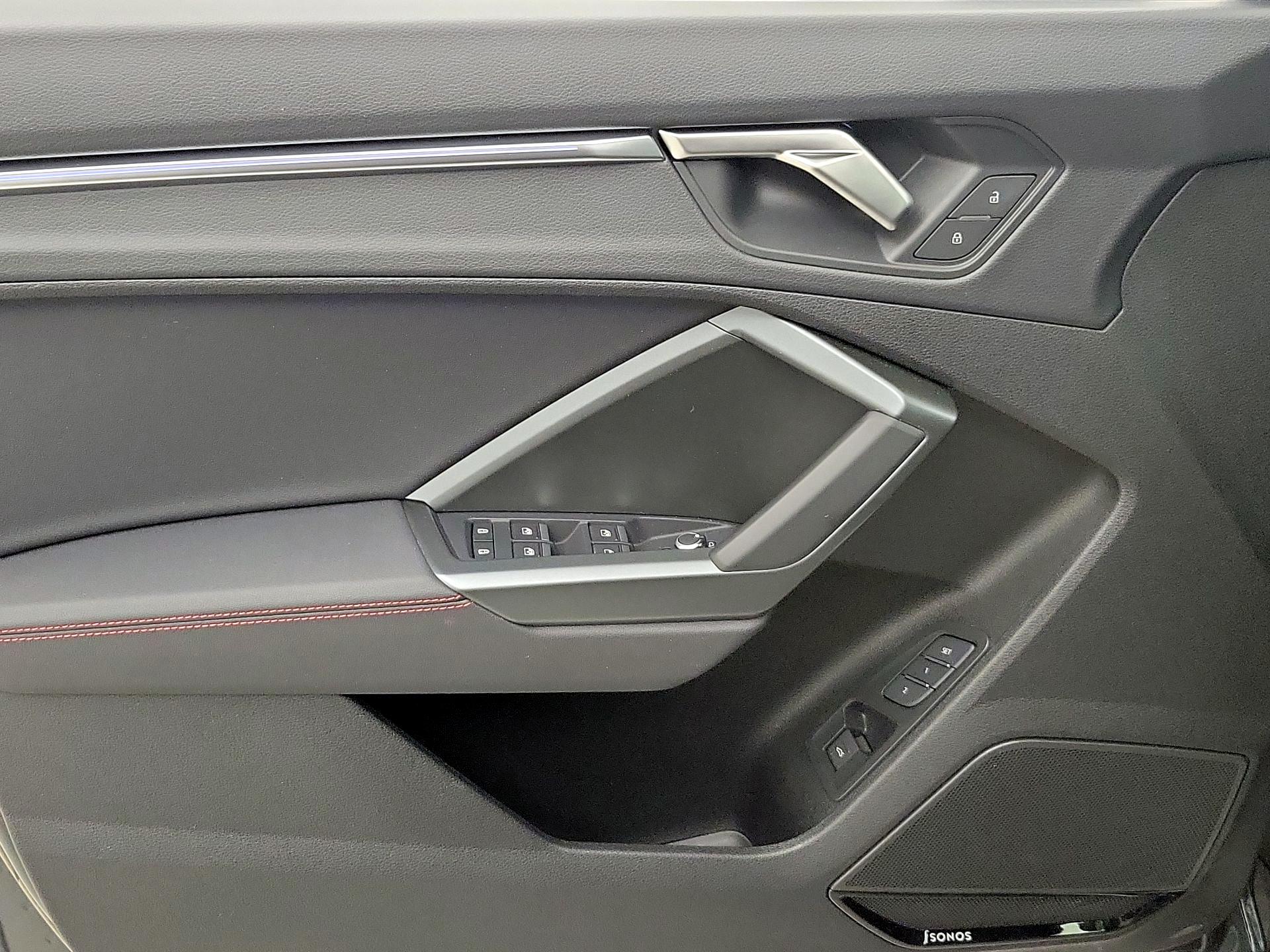 Thumbnail: 2025 Audi Q3 - 12