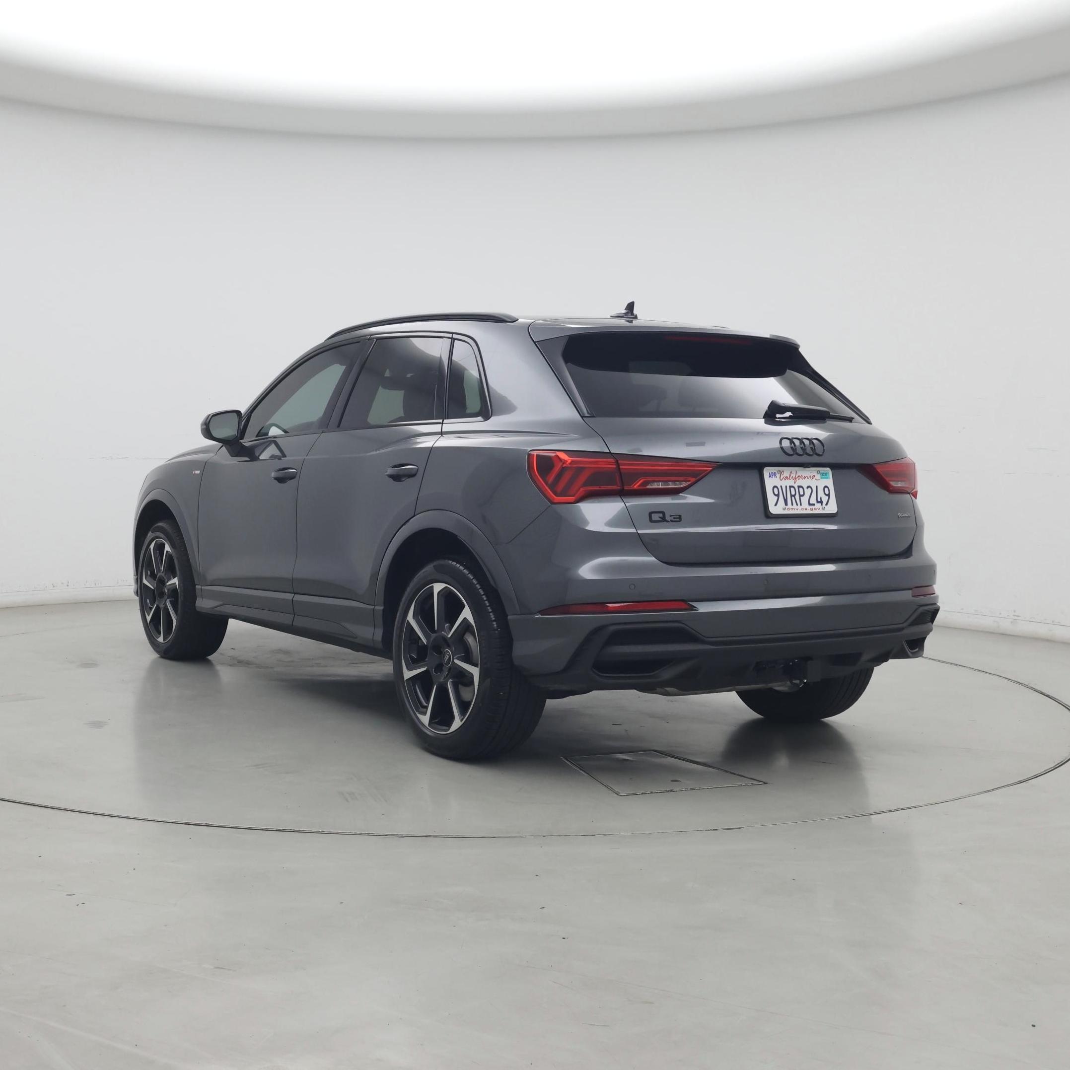Thumbnail: 2025 Audi Q3 - 2