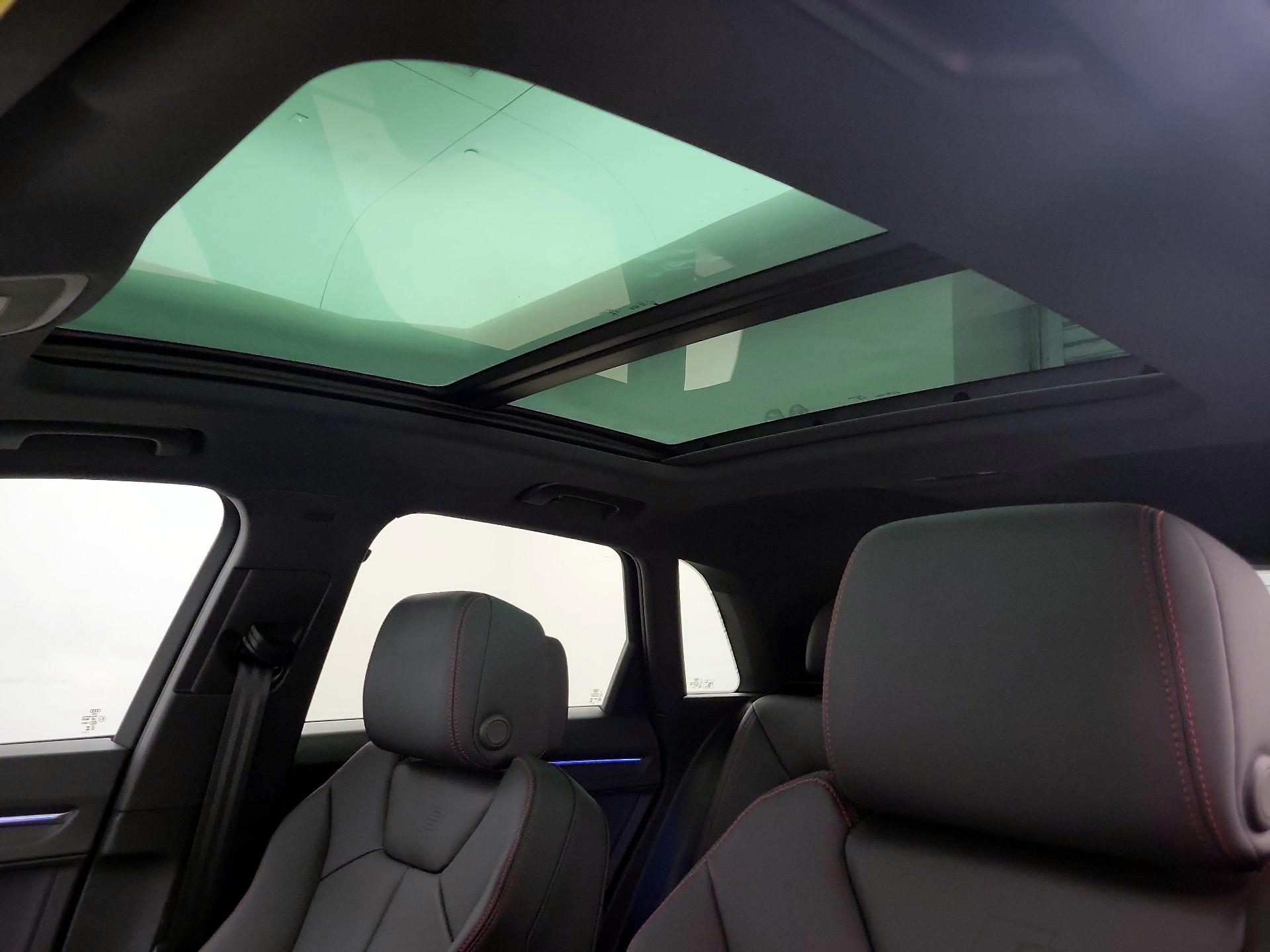 Thumbnail: 2025 Audi Q3 - 19