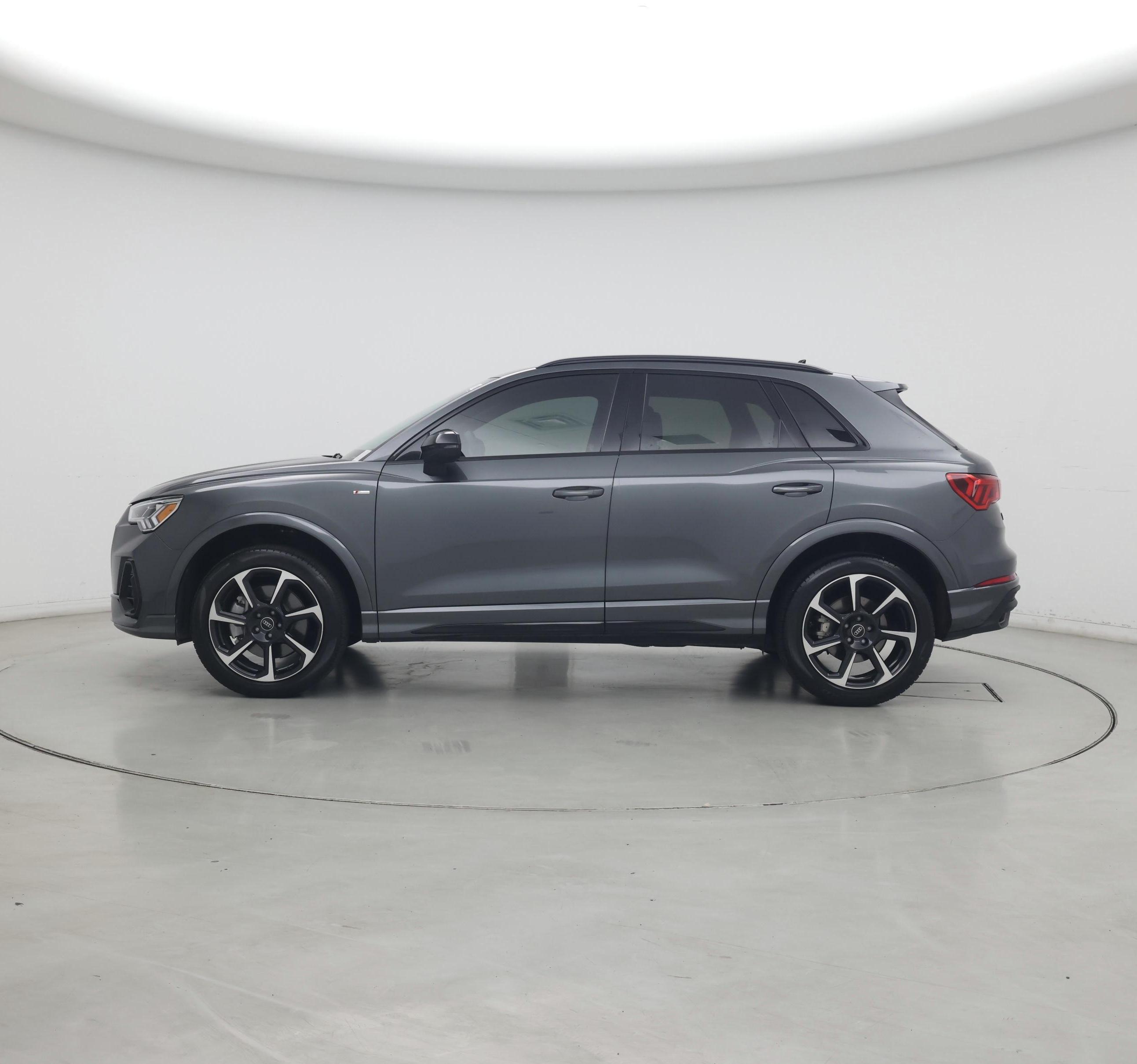 Thumbnail: 2025 Audi Q3 - 3