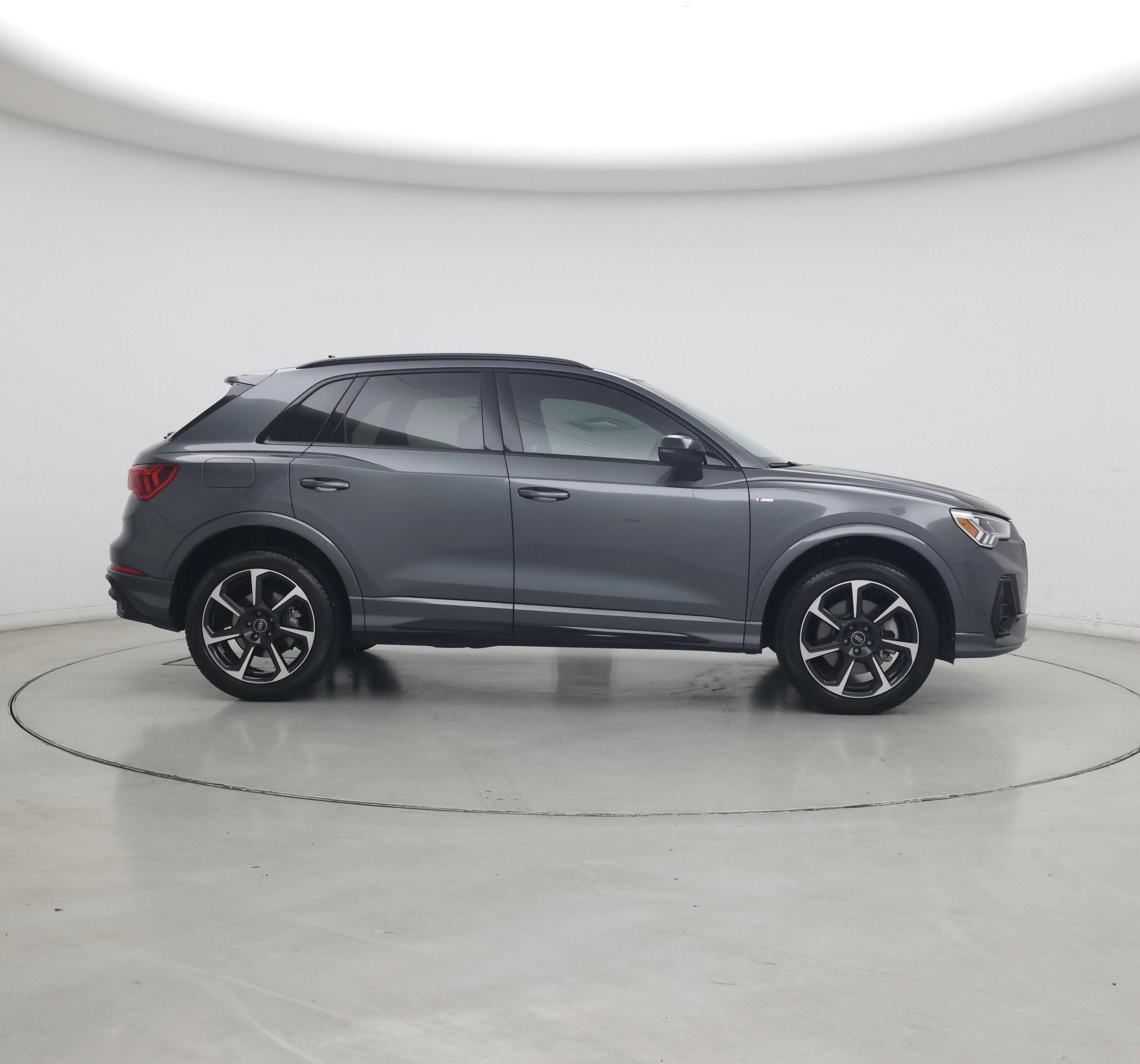 Thumbnail: 2025 Audi Q3 - 7