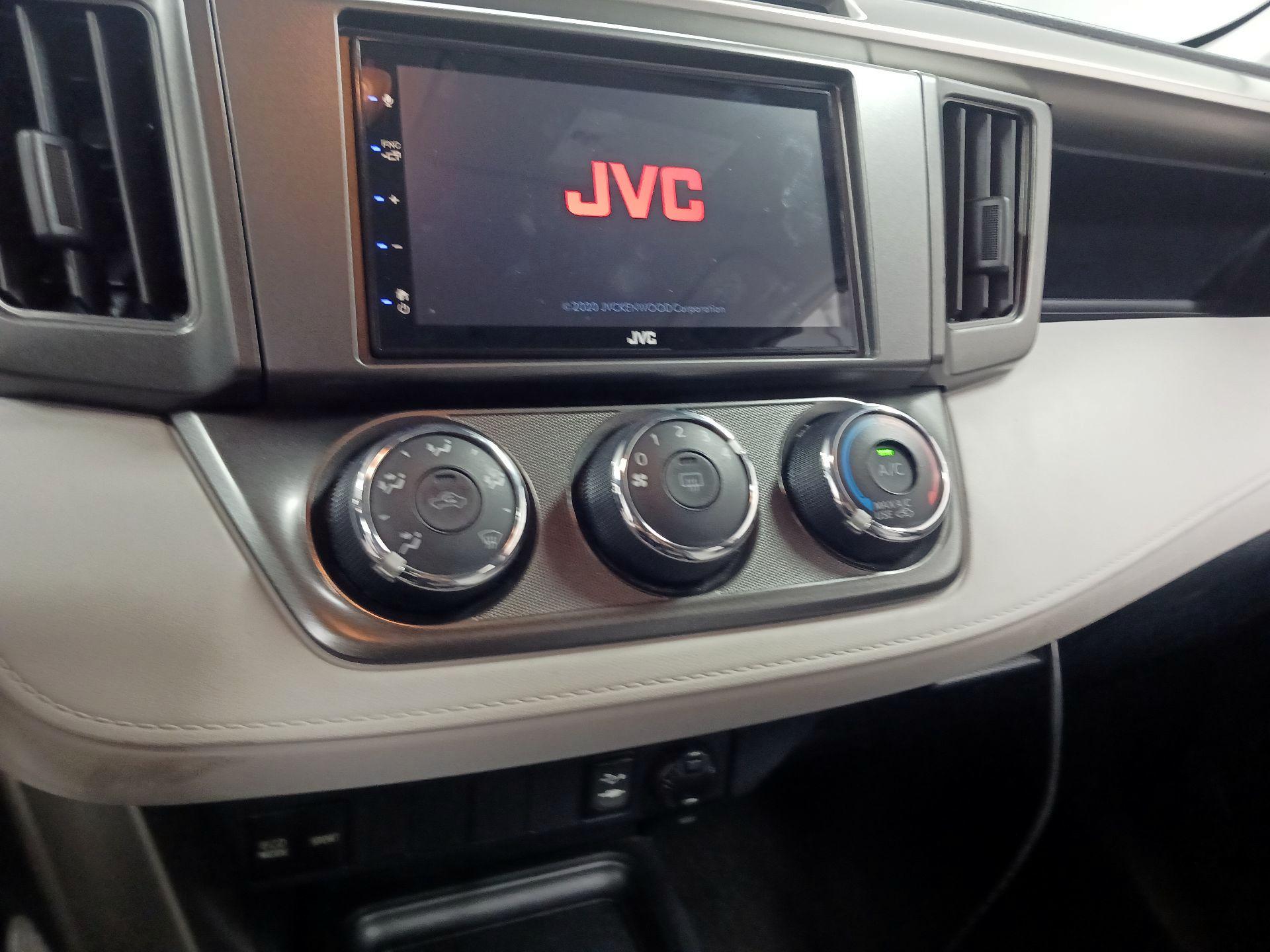 Thumbnail: 2014 Toyota RAV4 - 14