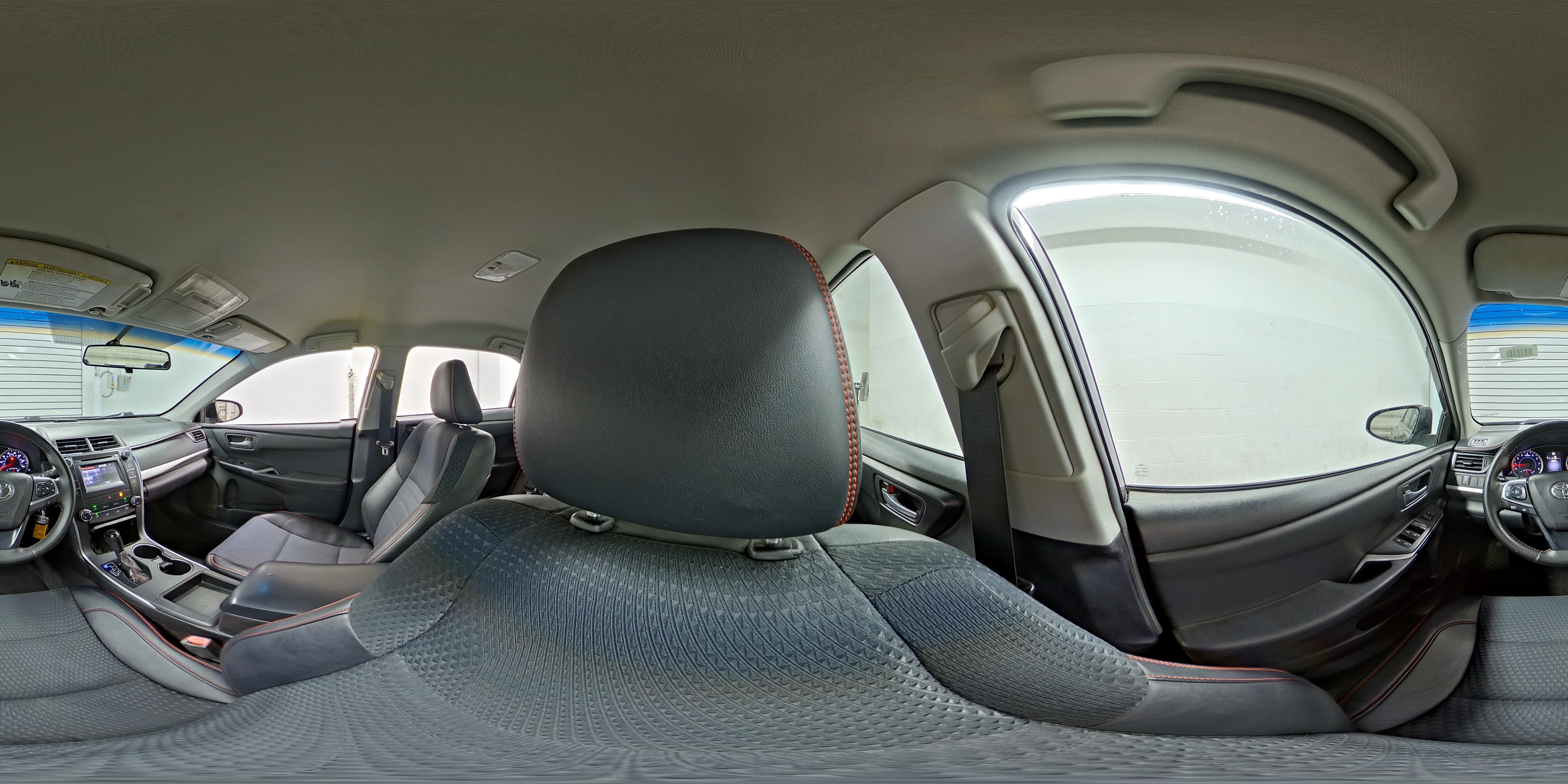 2015 Toyota Camry SE - Photo 25