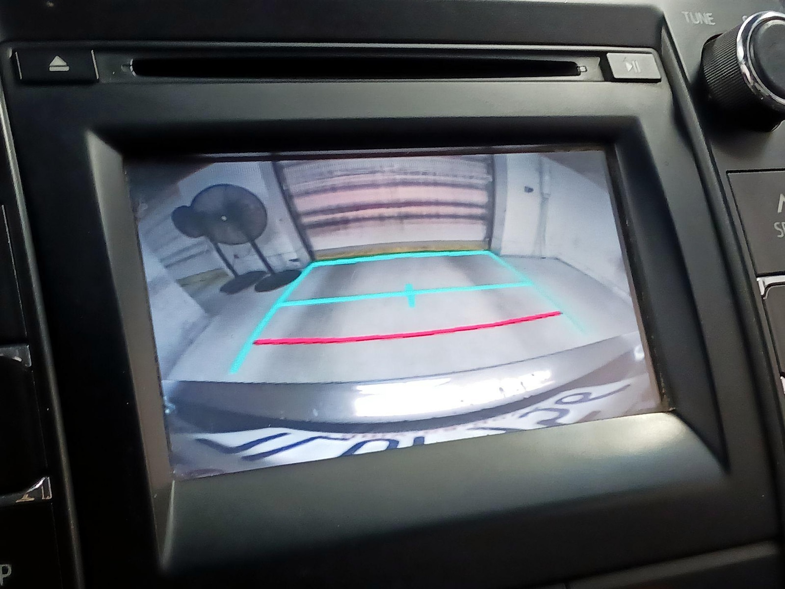2015 Toyota Camry SE - Photo 14