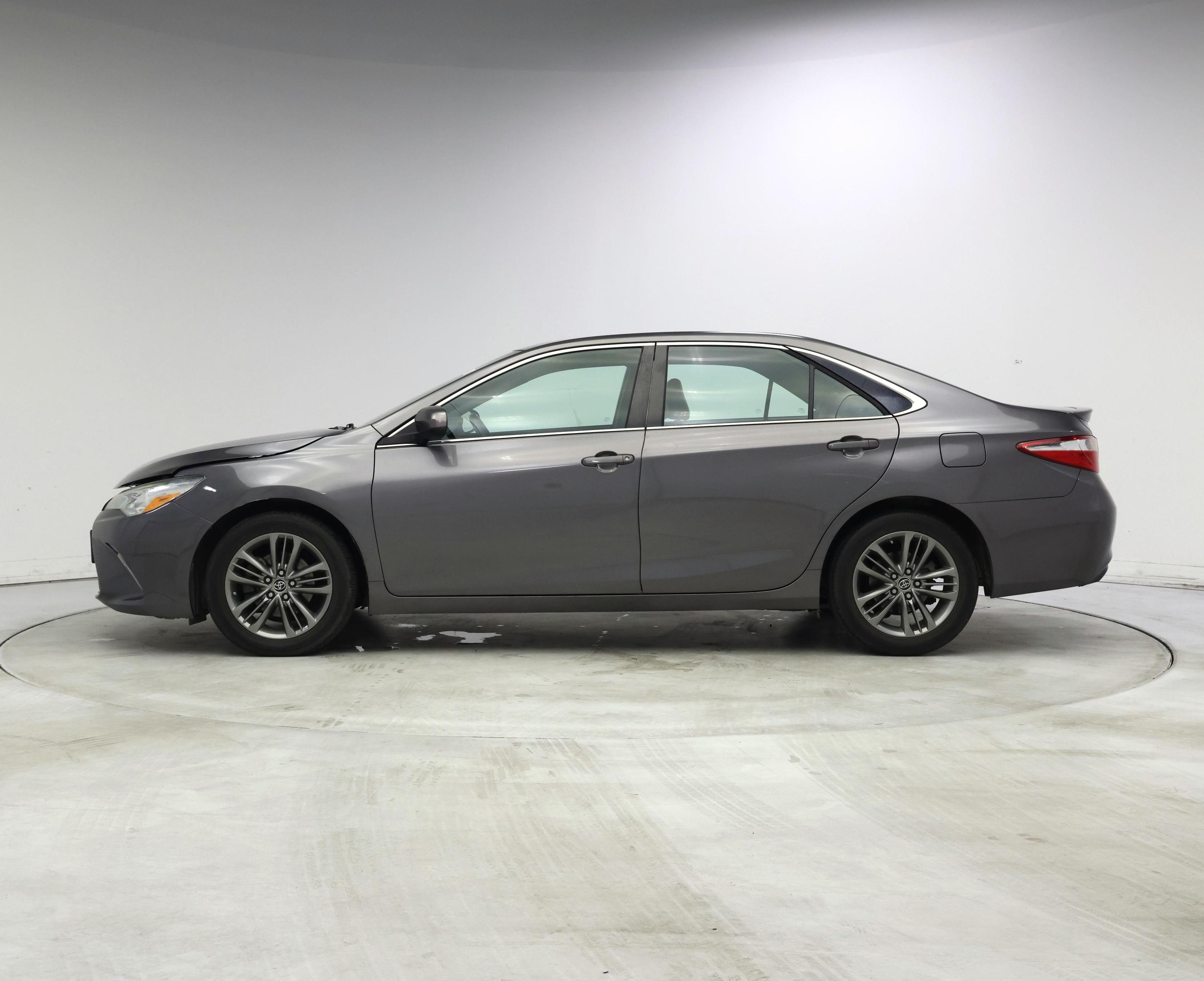 Thumbnail: 2015 Toyota Camry - 3
