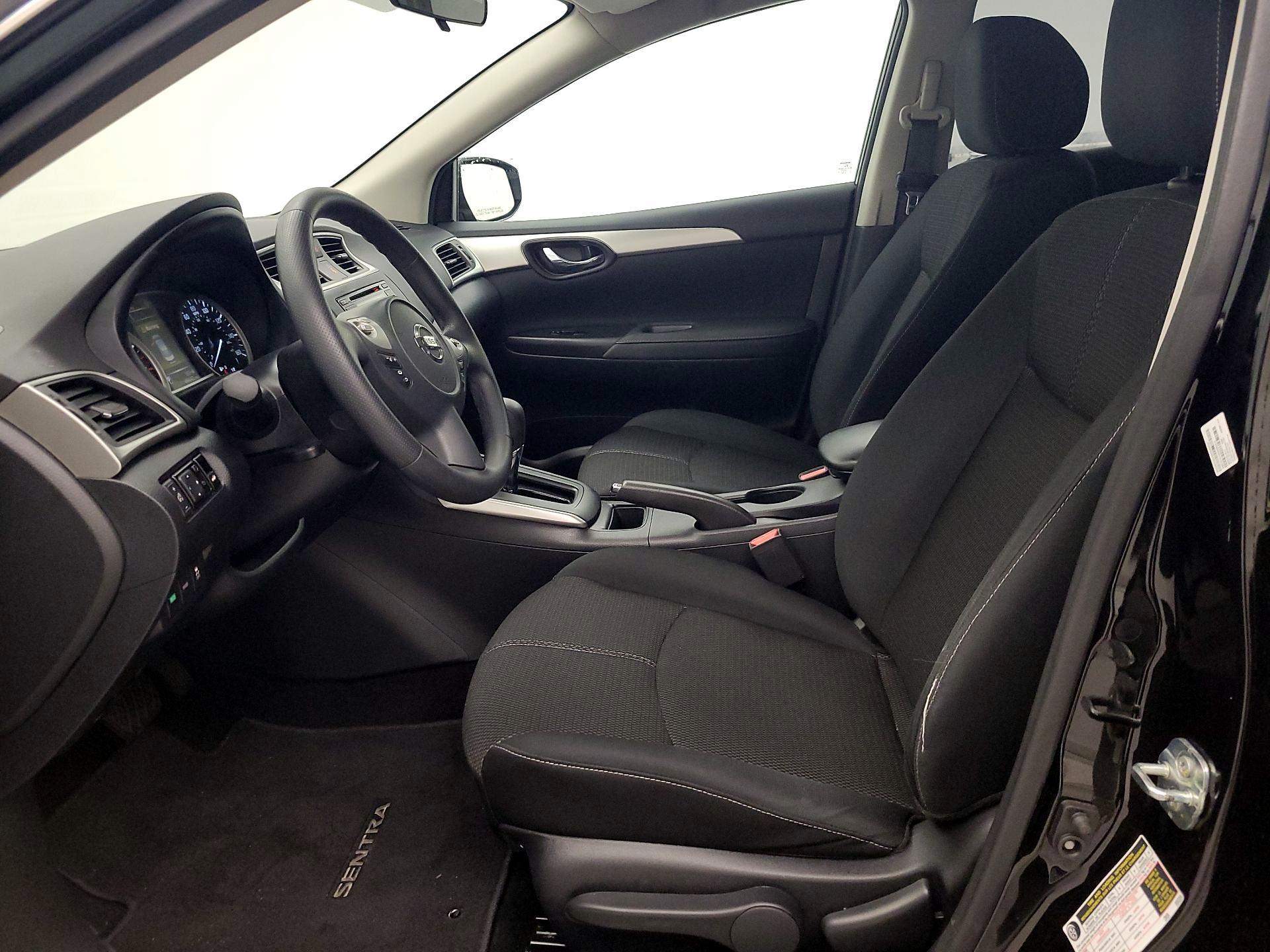 Thumbnail: 2018 Nissan Sentra - 11