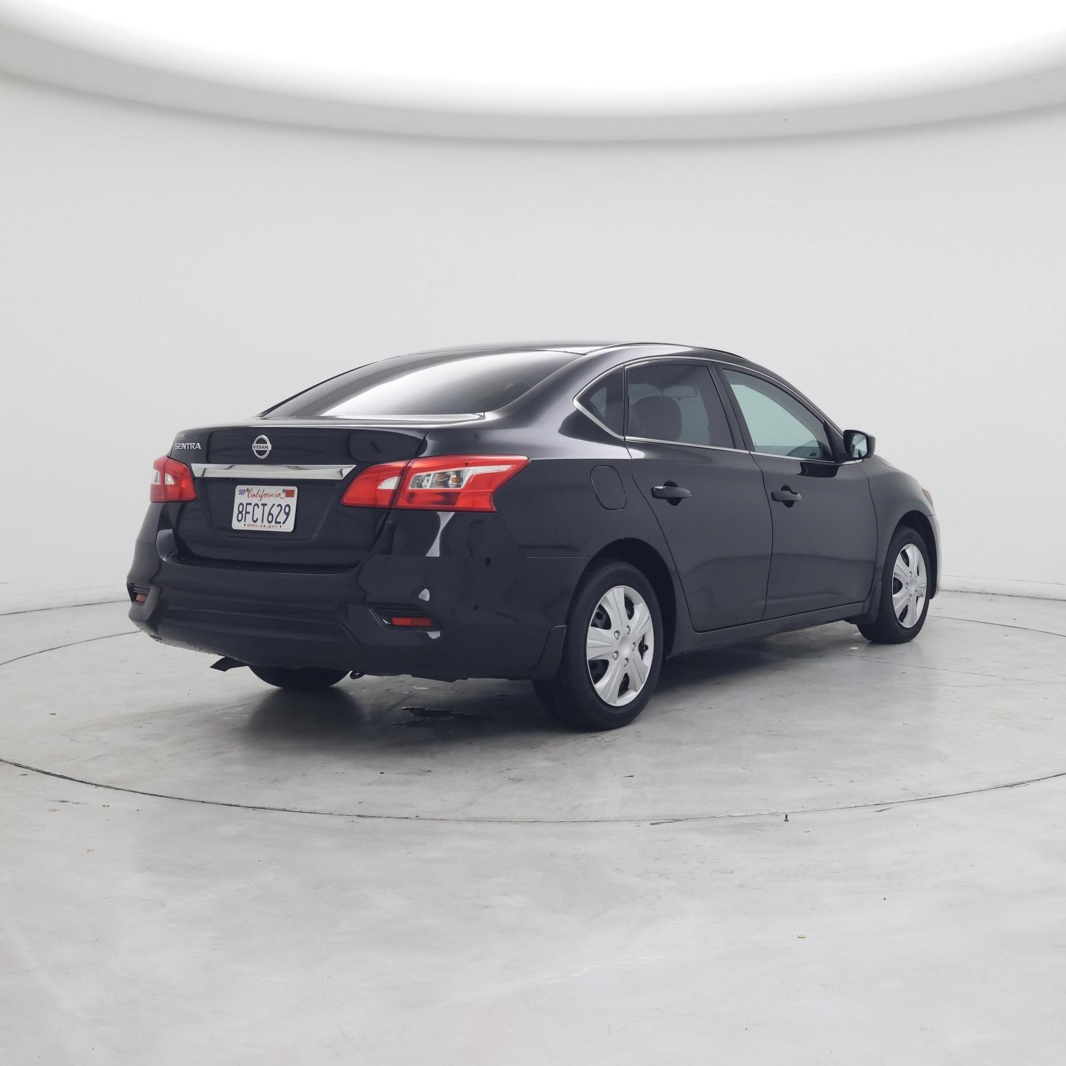 Thumbnail: 2018 Nissan Sentra - 8