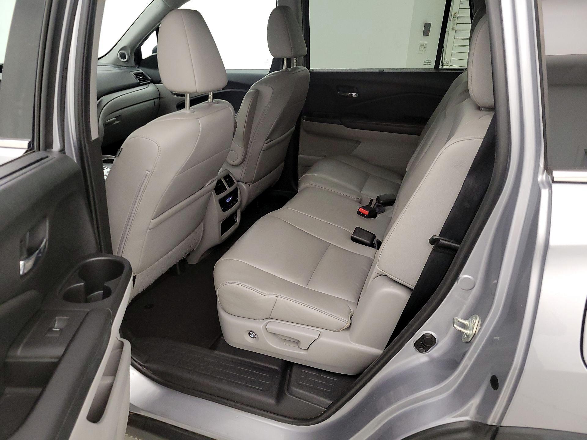 Thumbnail: 2021 Honda Pilot - 20