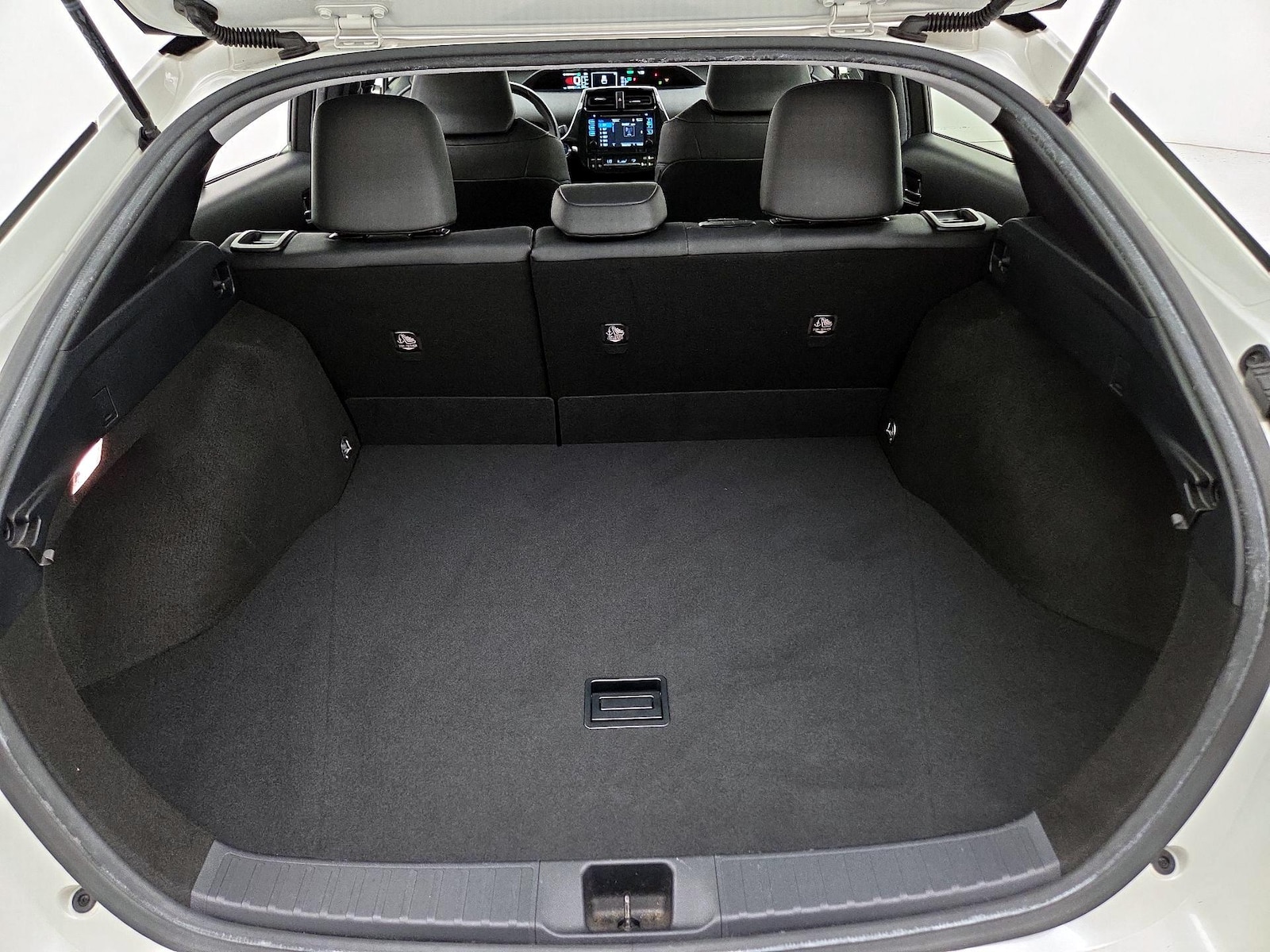 2016 Toyota Prius Three - Photo 20