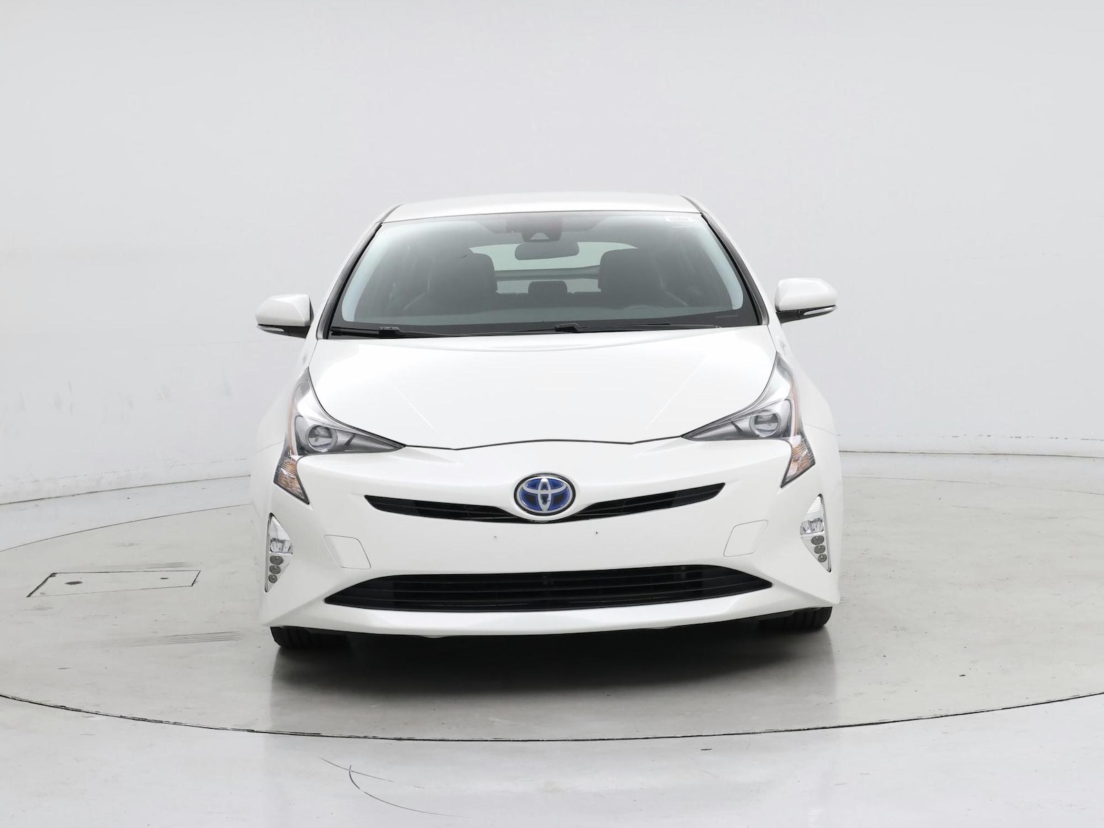 2016 Toyota Prius Three - Photo 6
