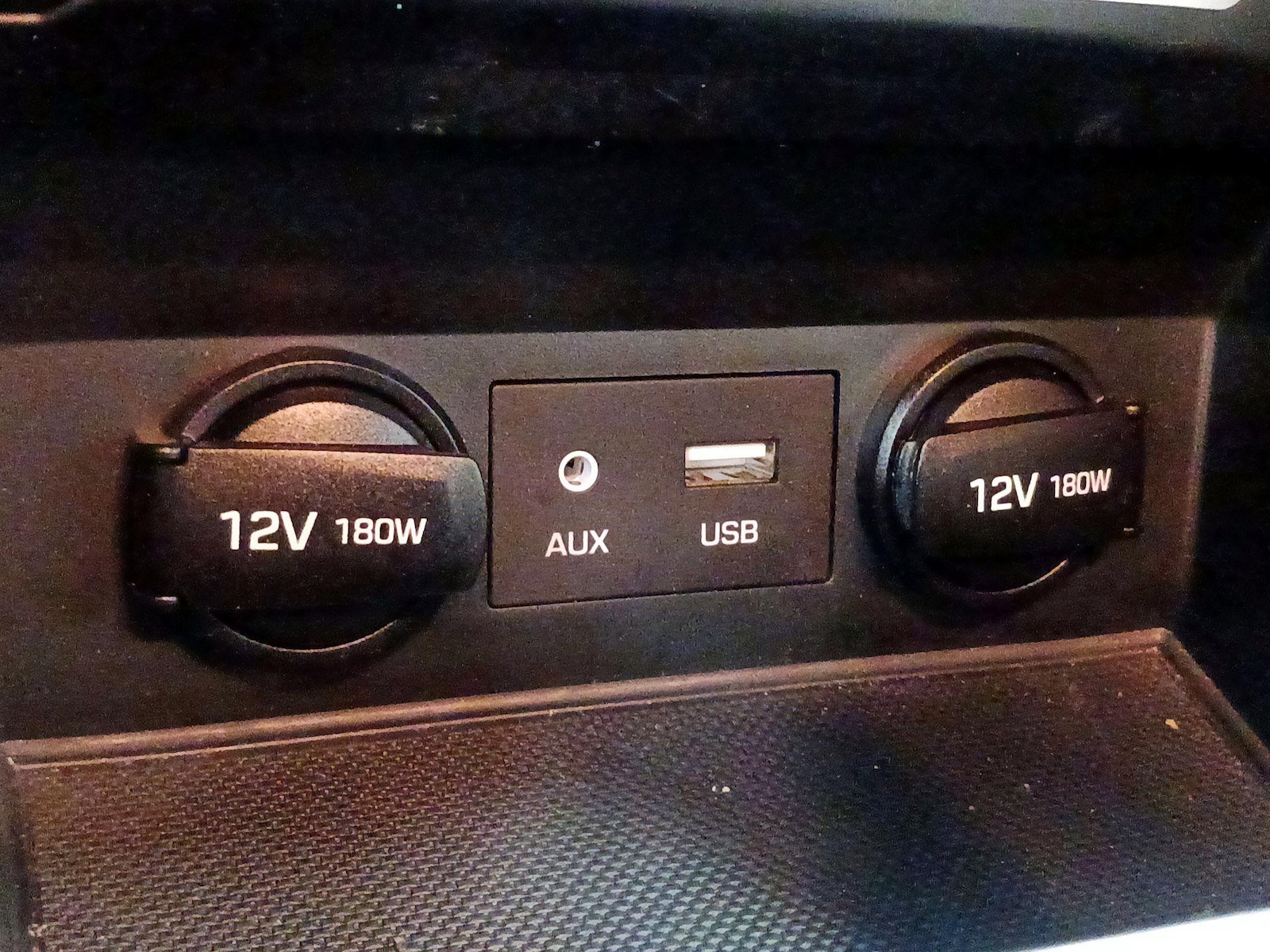 2018 Hyundai Elantra SE - Photo 18