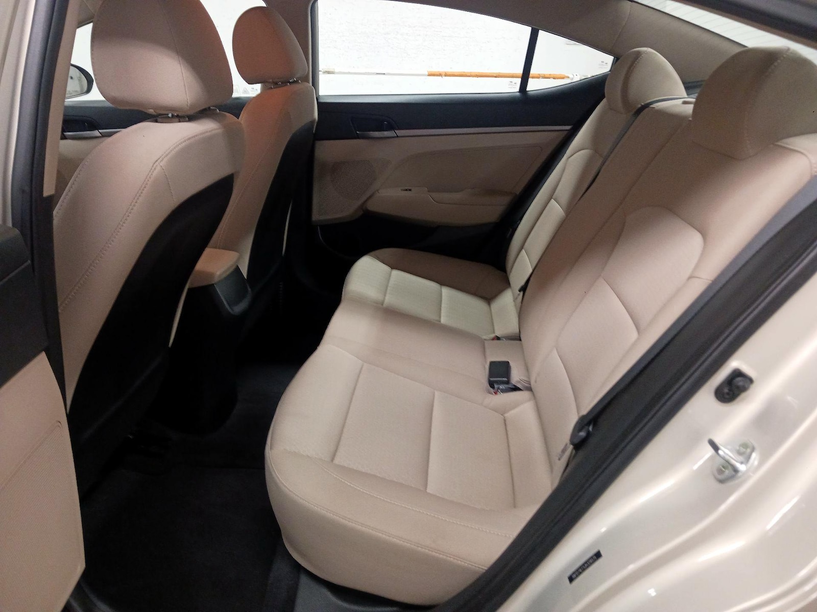 2018 Hyundai Elantra SE - Photo 19