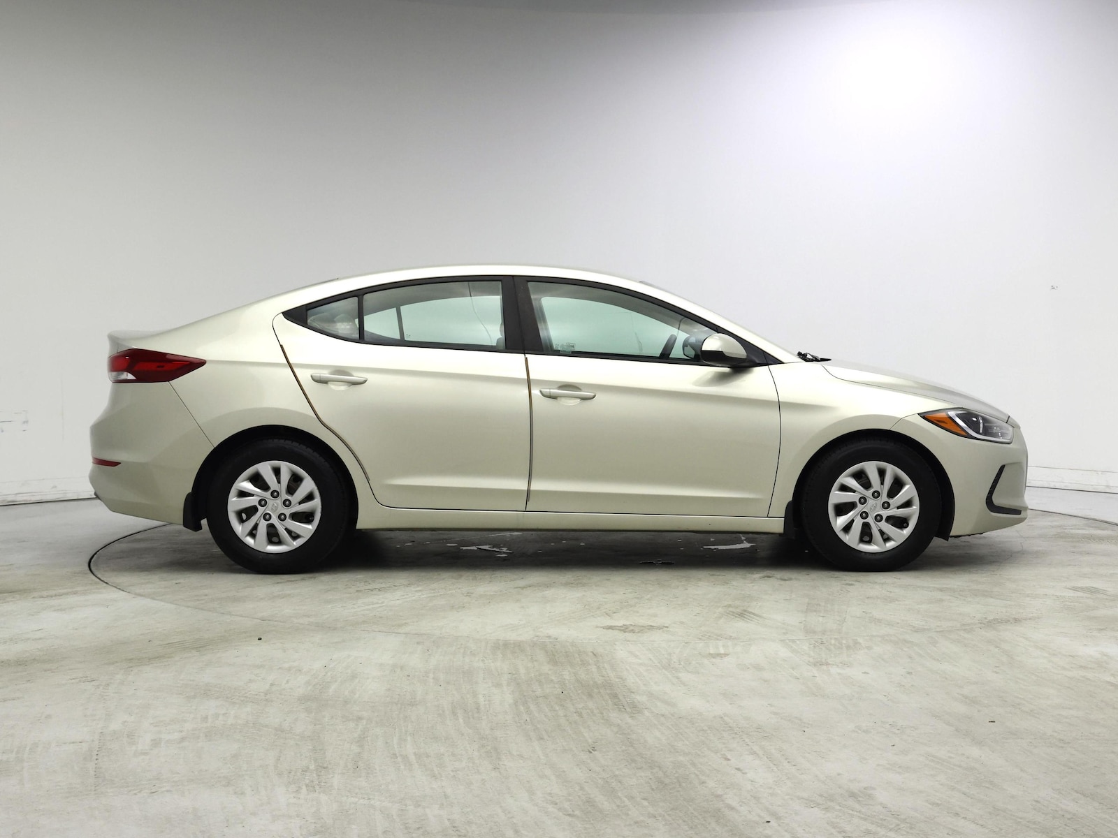2018 Hyundai Elantra SE - Photo 8