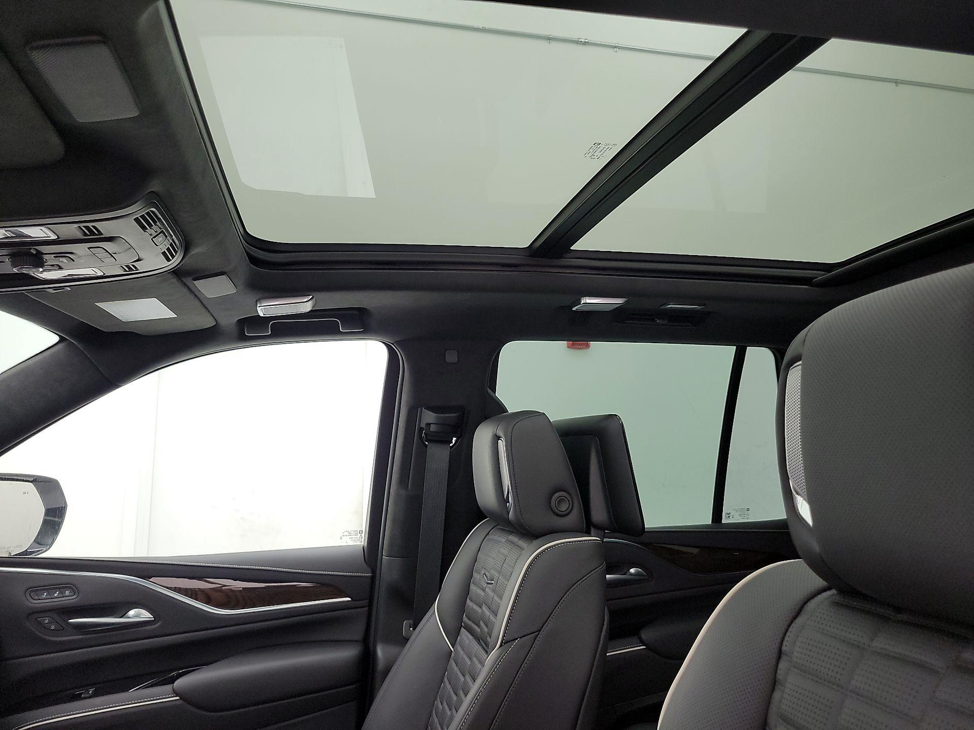 Thumbnail: 2023 Cadillac Escalade - 20