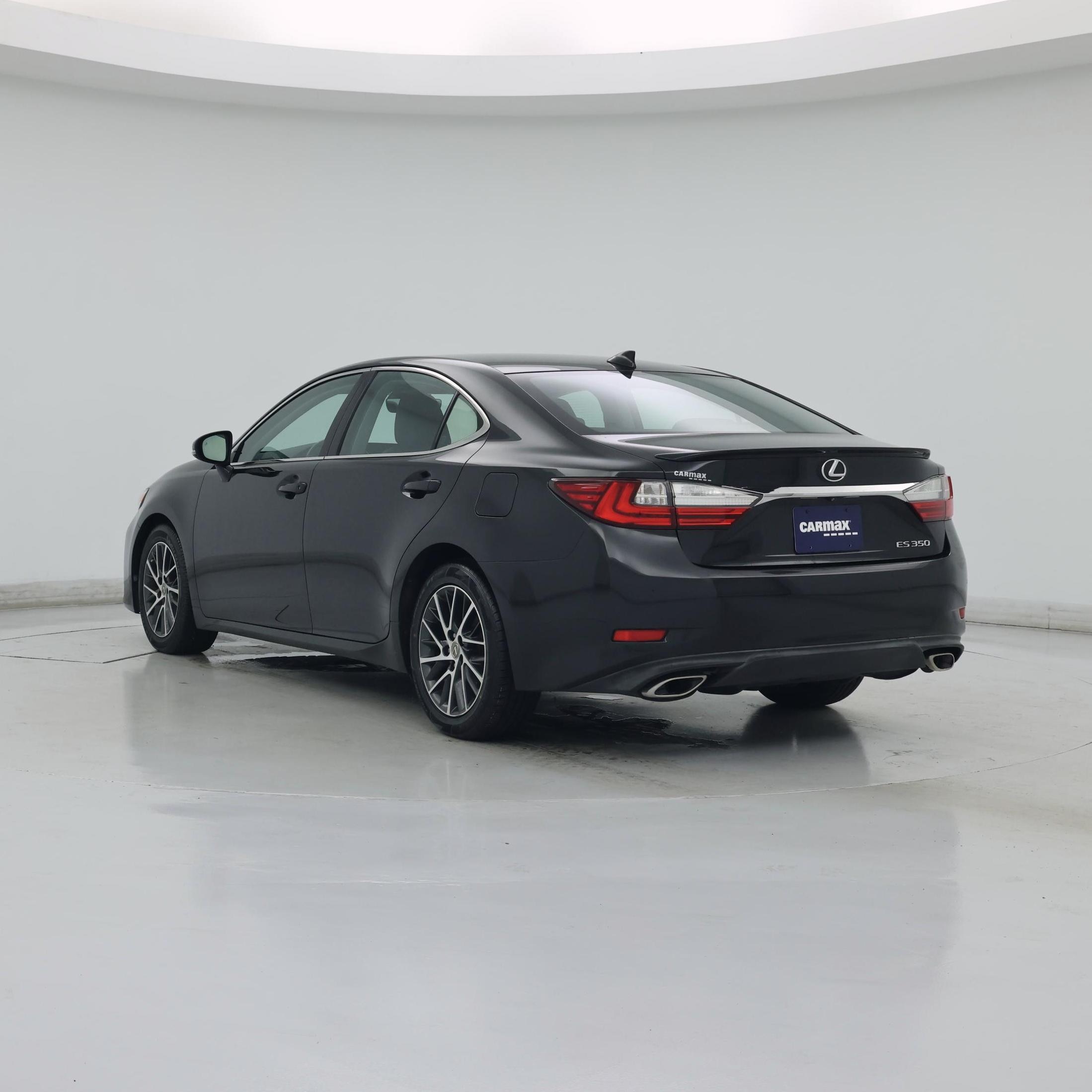 Thumbnail: 2016 Lexus ES - 2