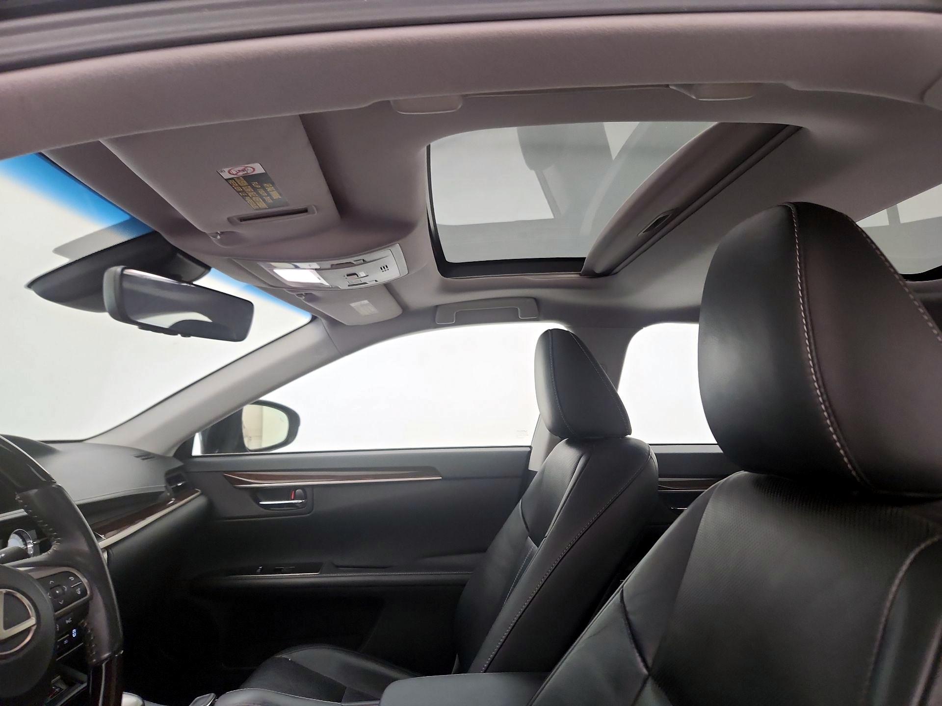 Thumbnail: 2016 Lexus ES - 20
