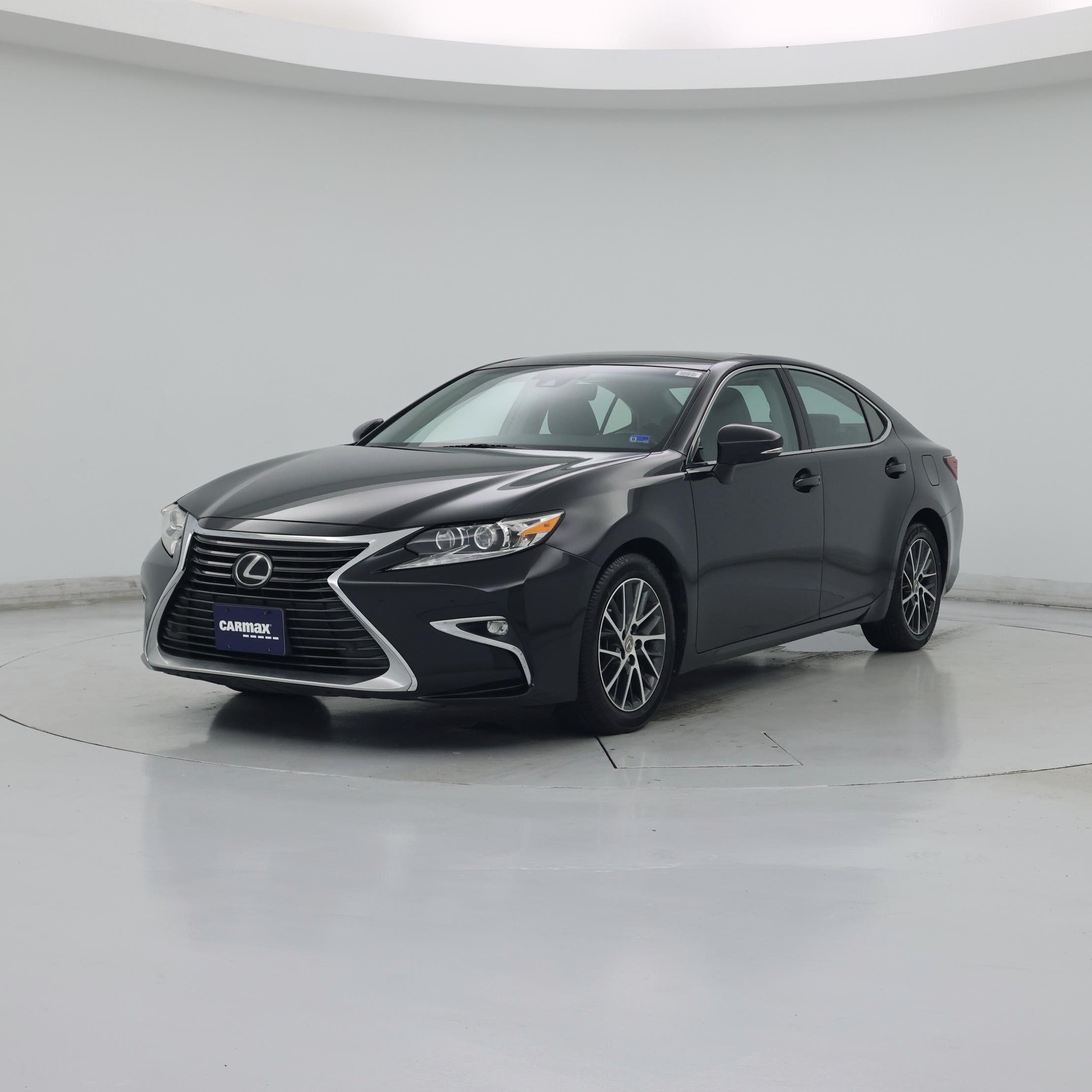 Thumbnail: 2016 Lexus ES - 4