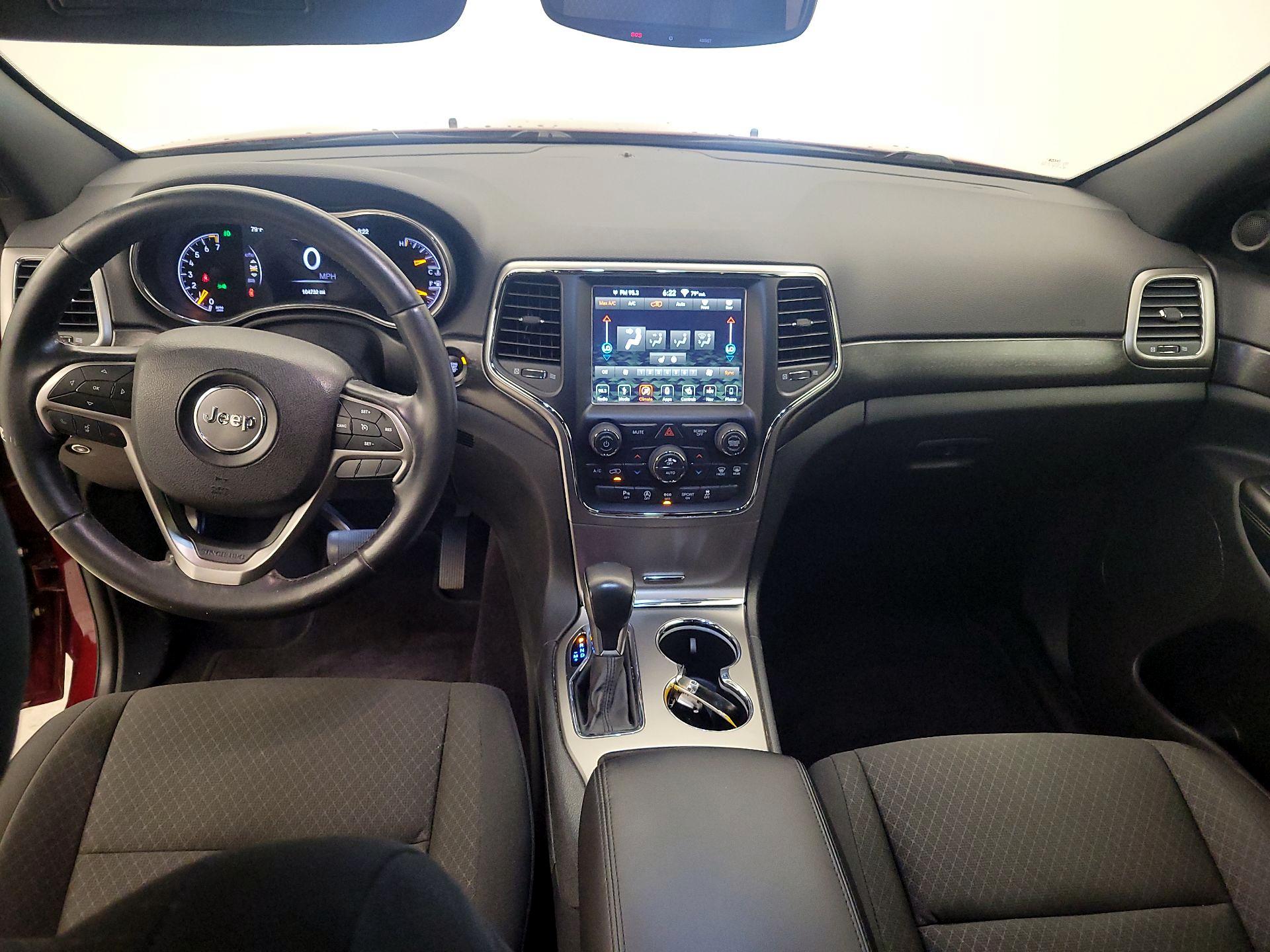 Thumbnail: 2018 Jeep Grand Cherokee - 9