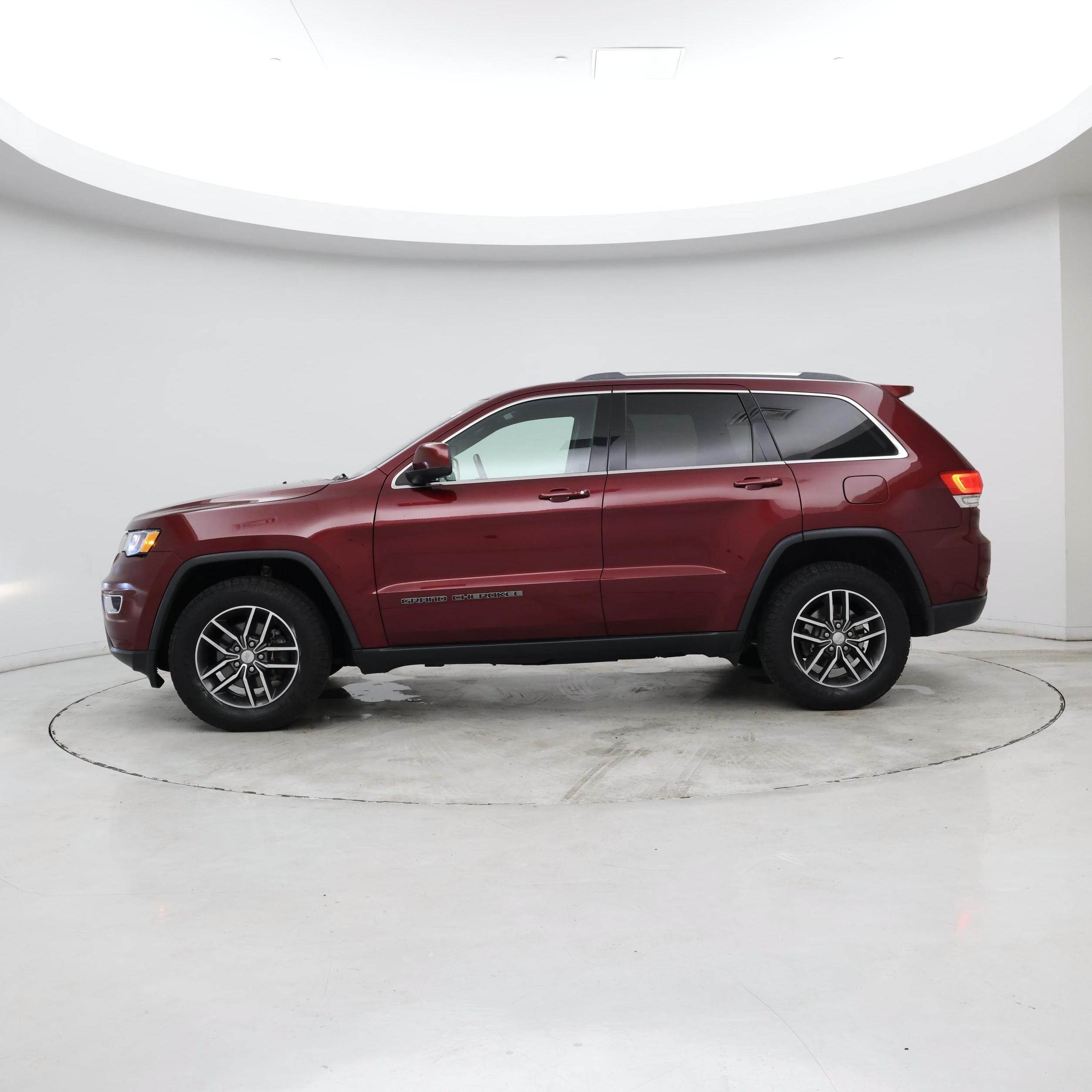 Thumbnail: 2018 Jeep Grand Cherokee - 2