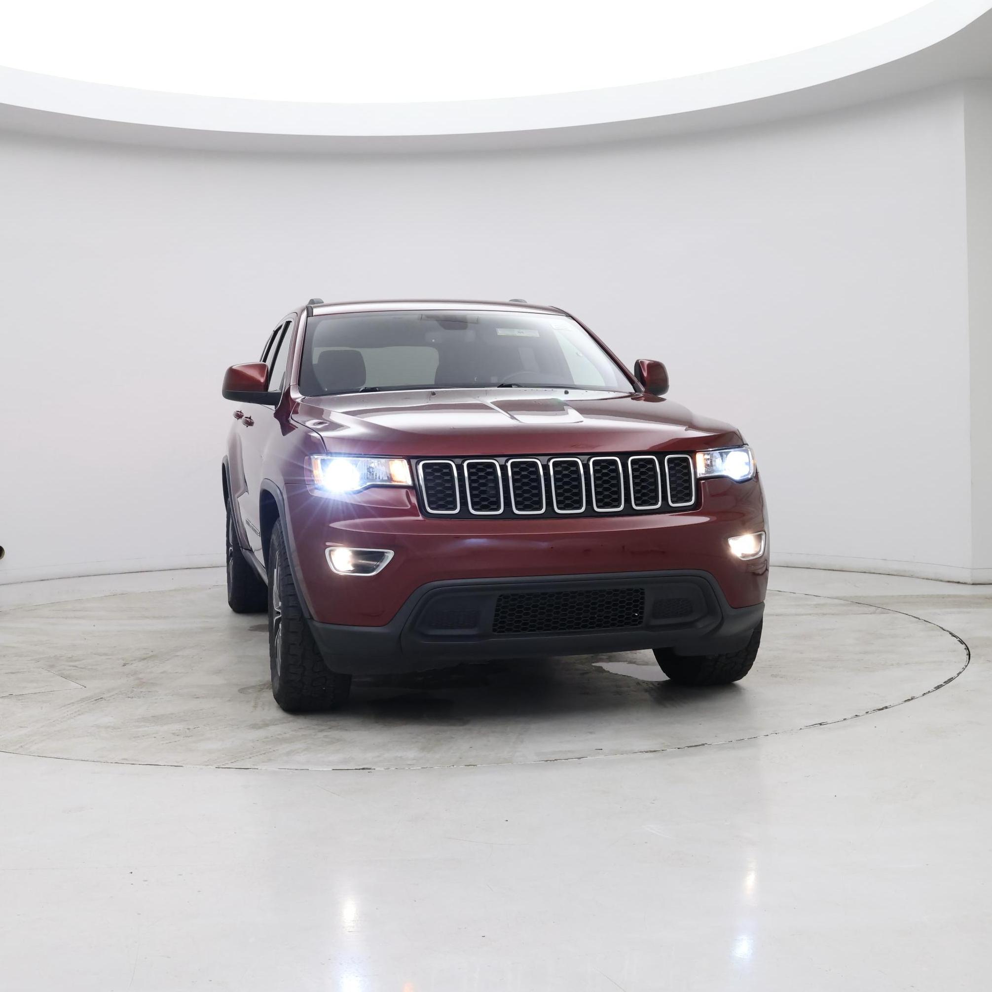 Thumbnail: 2018 Jeep Grand Cherokee - 5