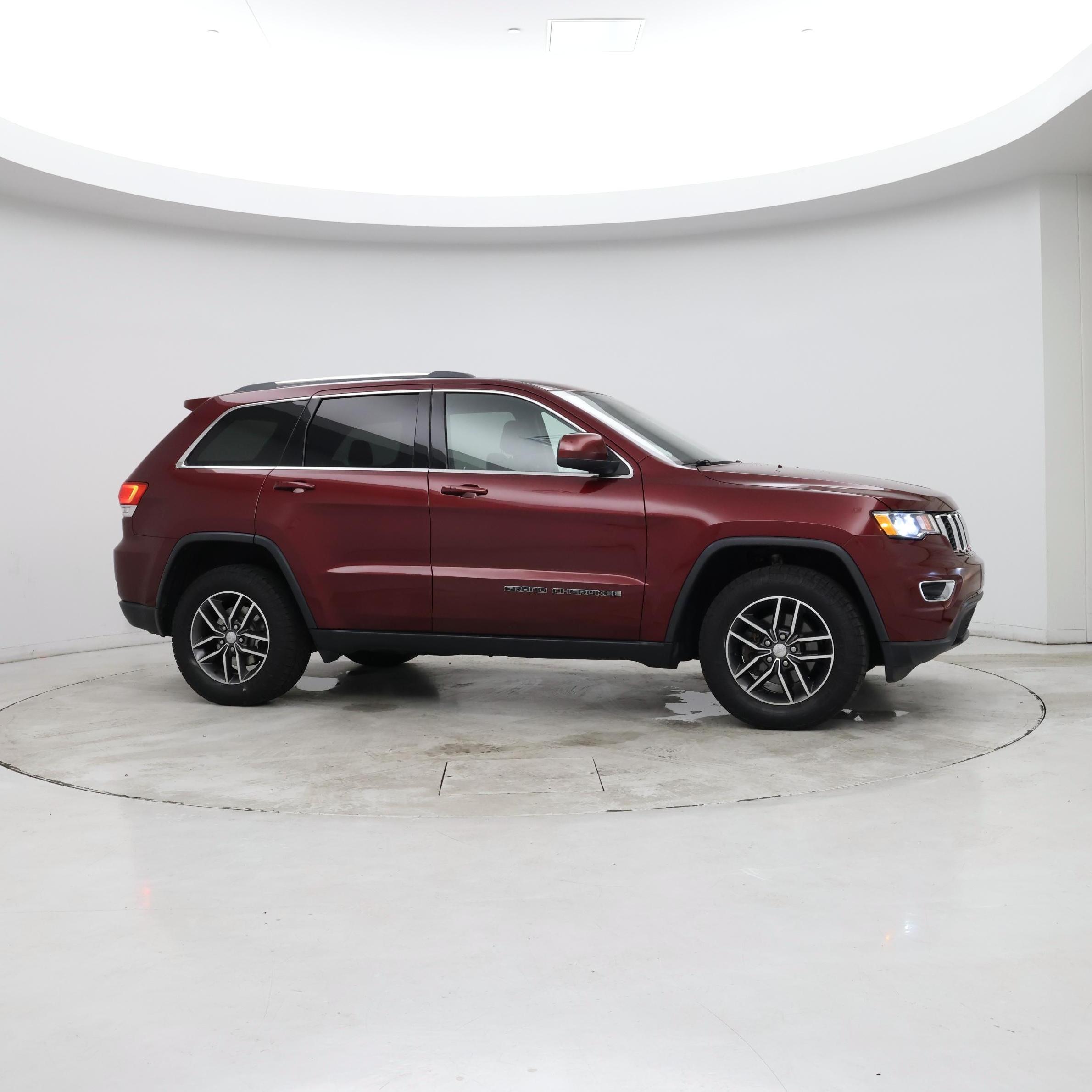 Thumbnail: 2018 Jeep Grand Cherokee - 7