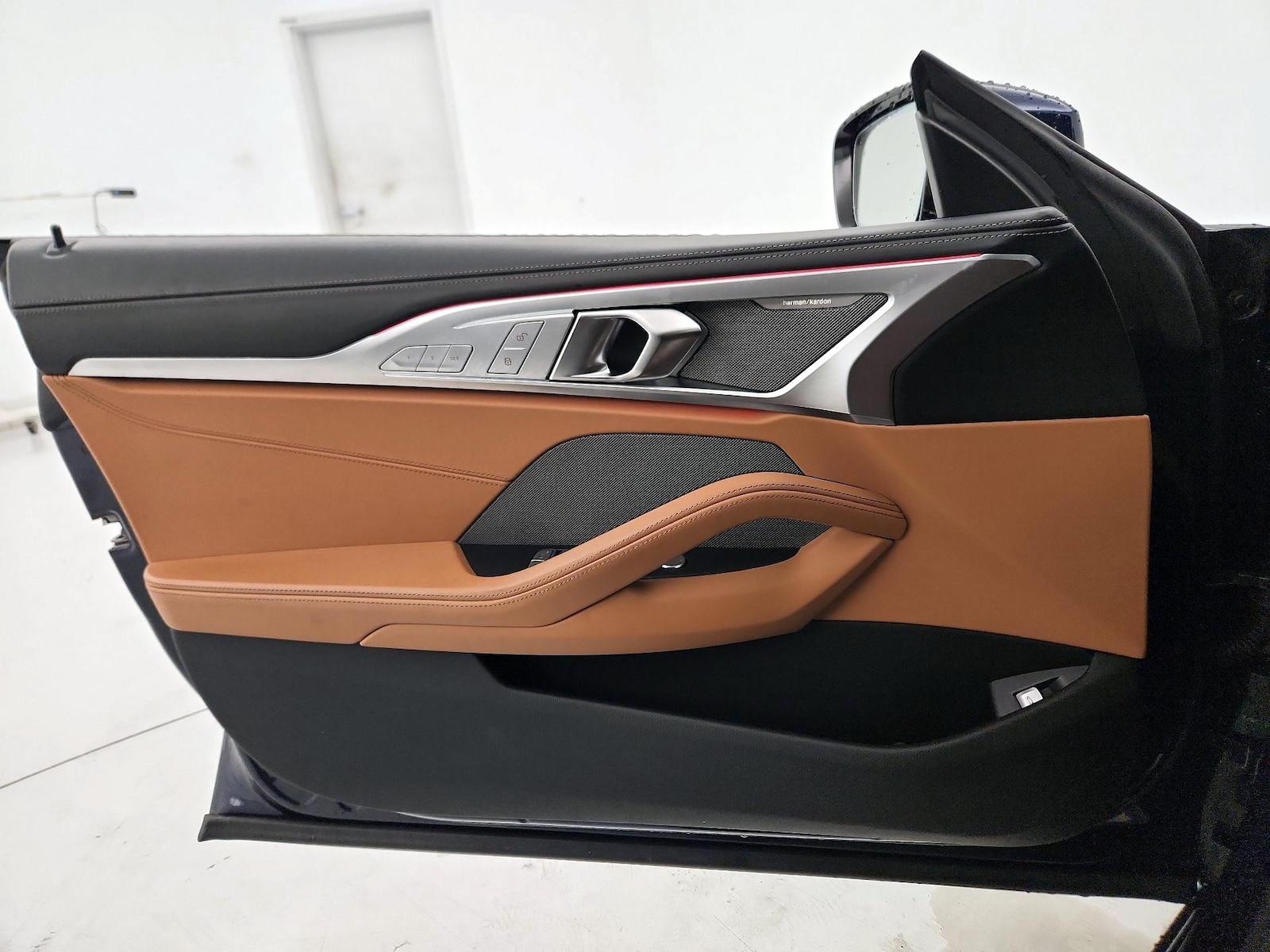 2022 BMW 8 Series 840i - Photo 13